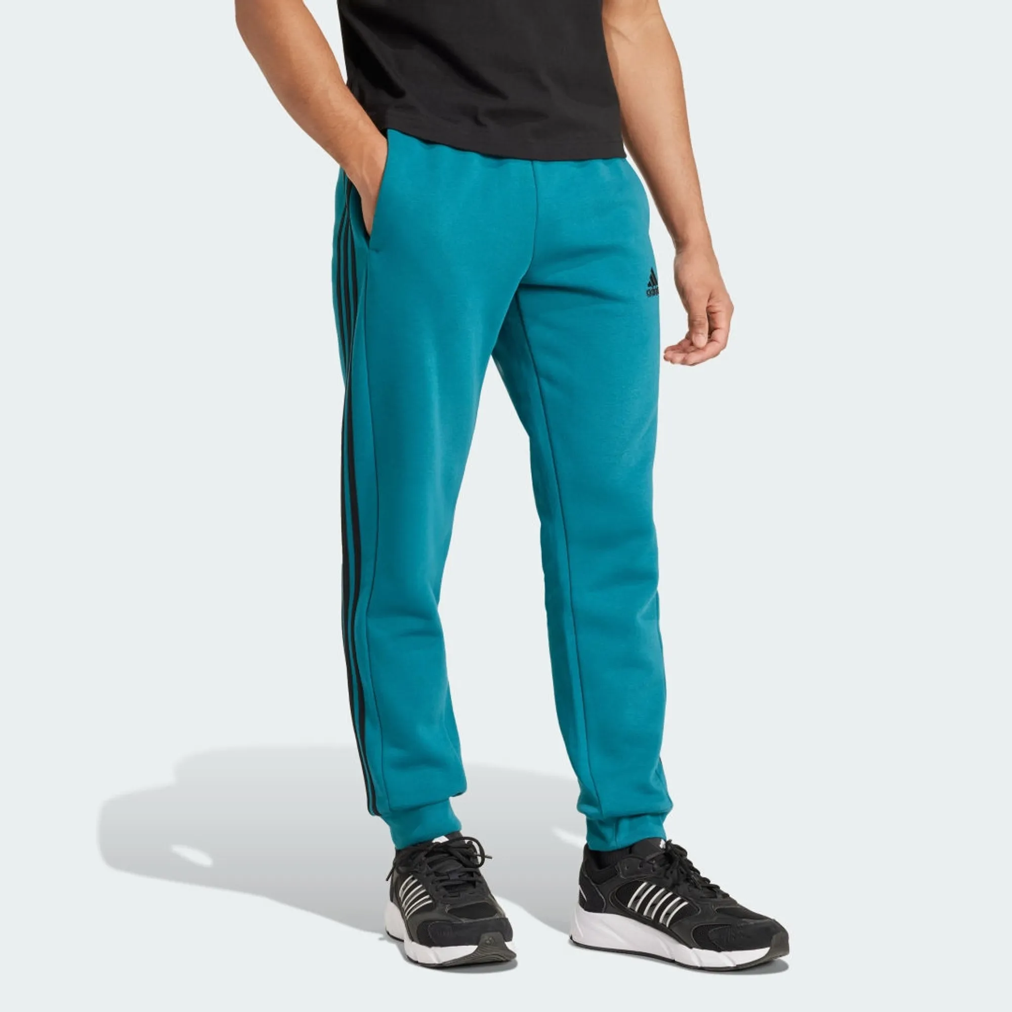 adidas Essentials Fleece 3-Stripes Tapered Cuff Joggers JI6427