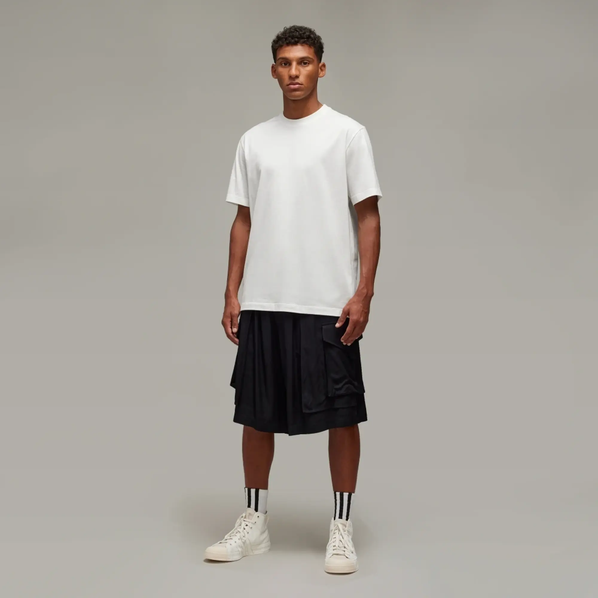 adidas T-Shirt Y-3 Graphic Short Sleeve T-Shirt Unisex Core White Xl