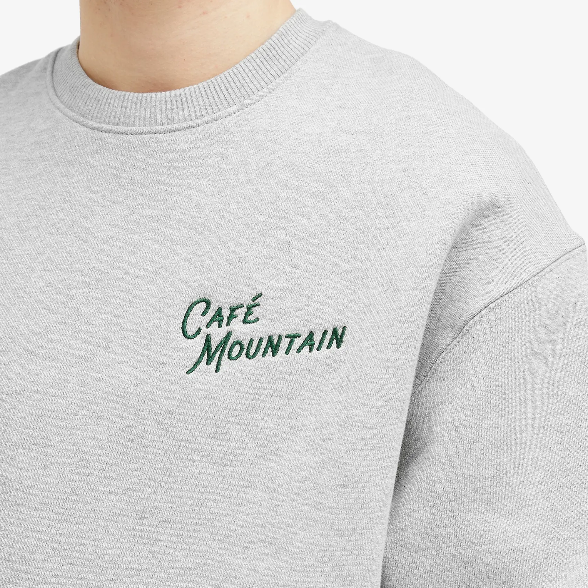 Café Mountain Men's Embroidered Script Crew Sweatshirt Grey