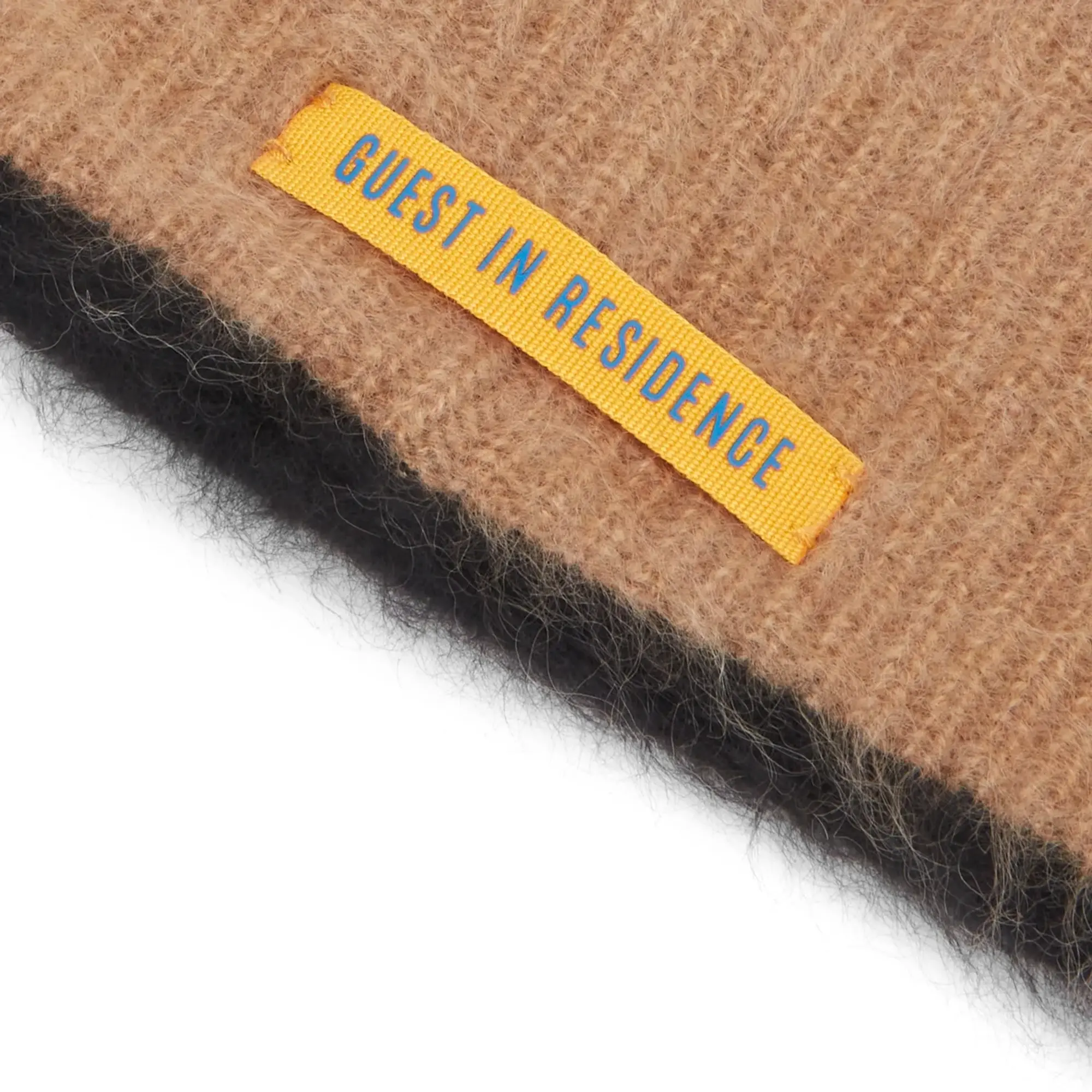 GUEST IN RESIDENCE Women's Grizzly Reversible Hat Black/ Almond