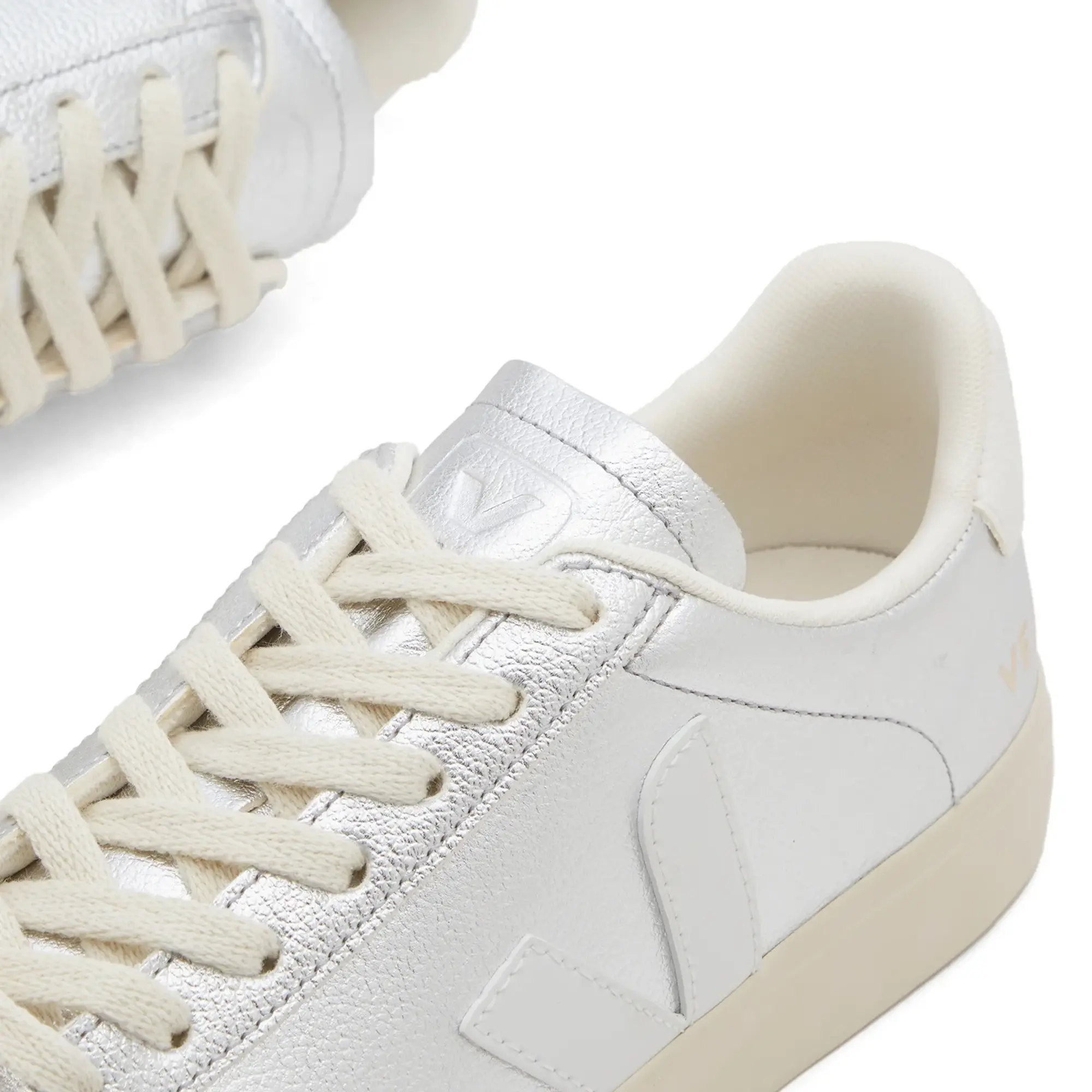 VEJA Campo Leather Trainers - Silver White | Women's -  Size: UK 7