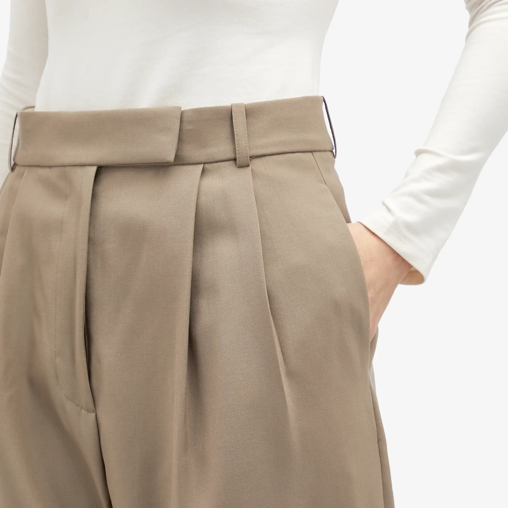 Róhe Women's Round Leg Shaped Tailored Trousers Khaki