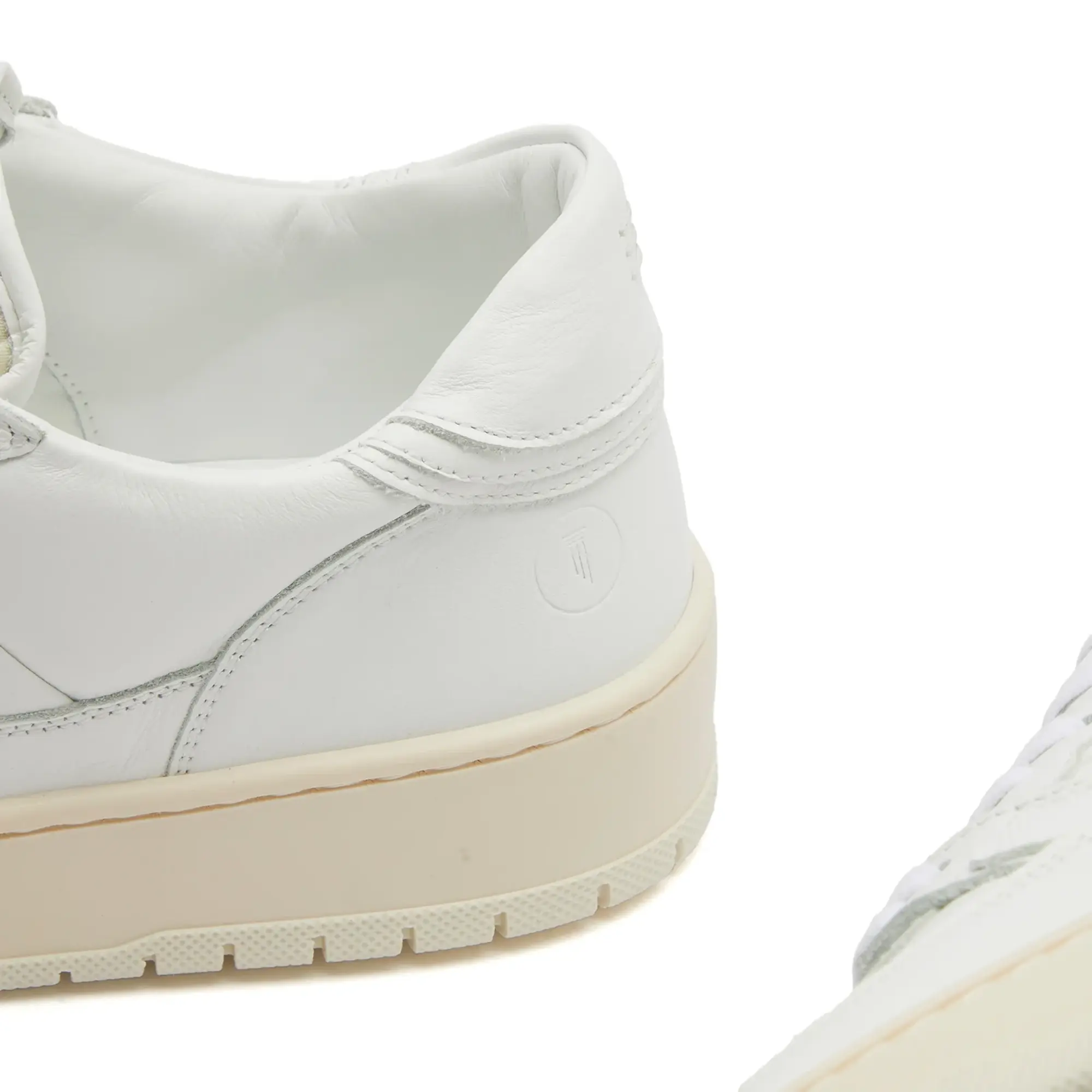 Collegium Pillar Alpha Men Lowtop White