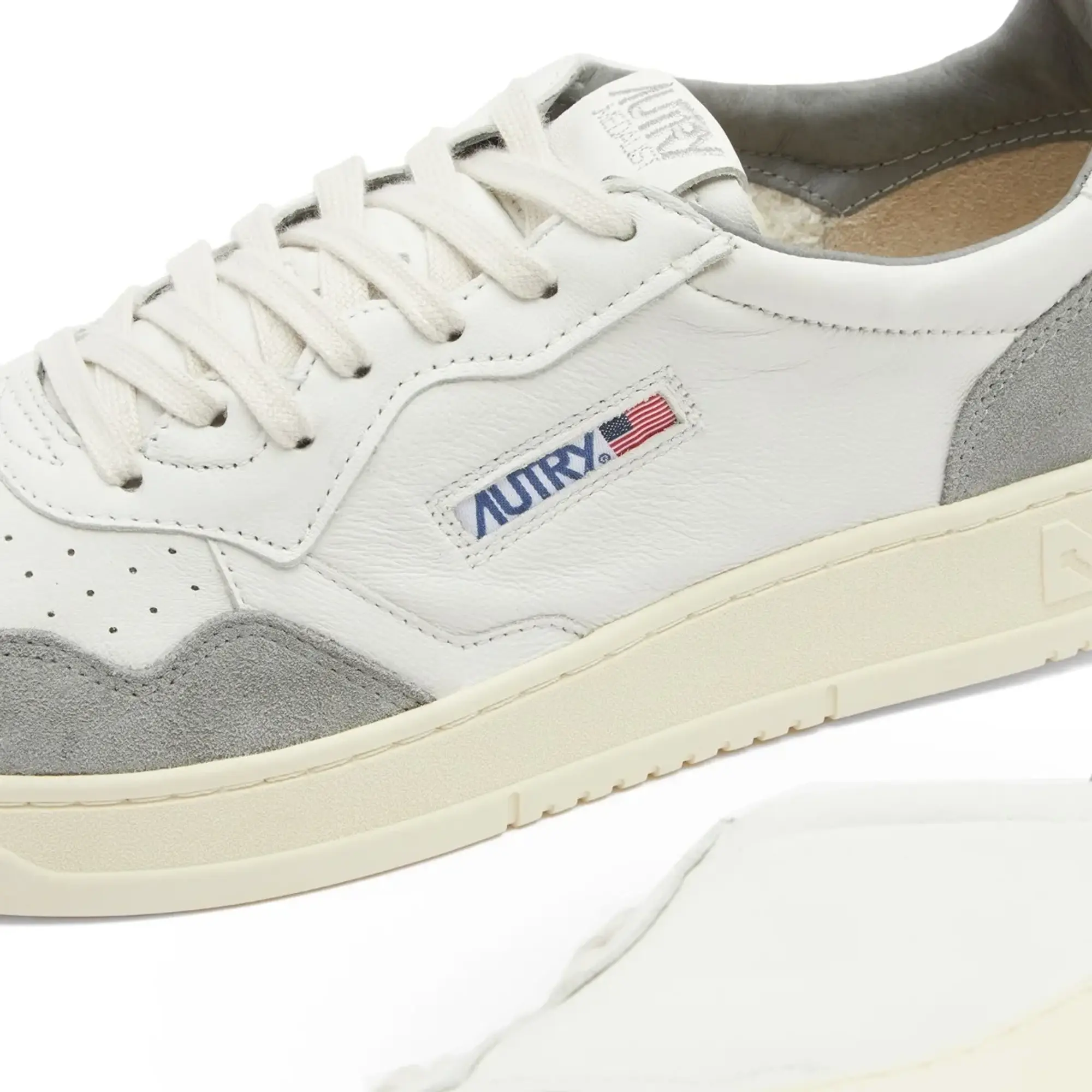 Autry Action Shoes MEDALIST LOW