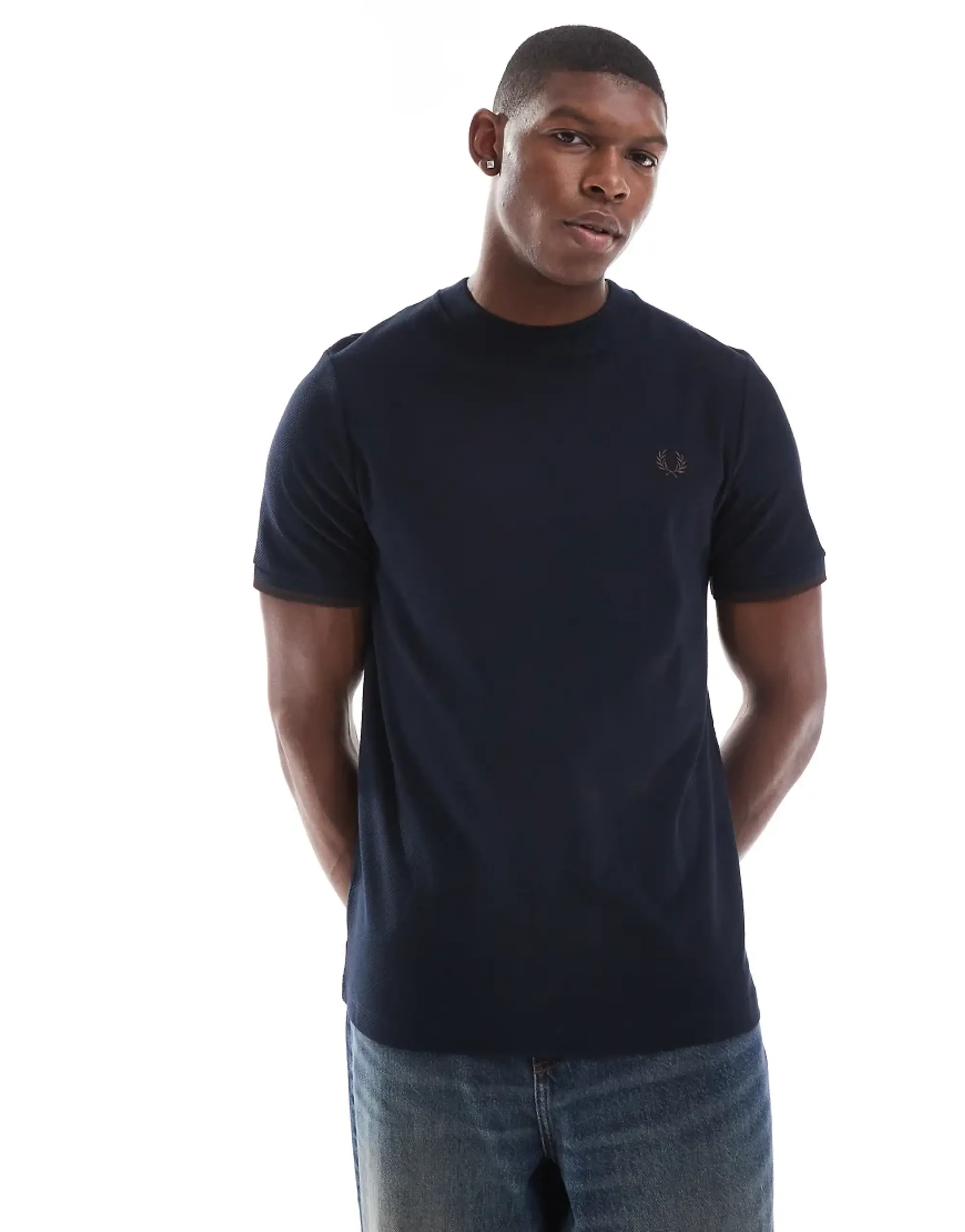 Fred Perry T-Shirt In Navy Pique With Sleeve Cuff