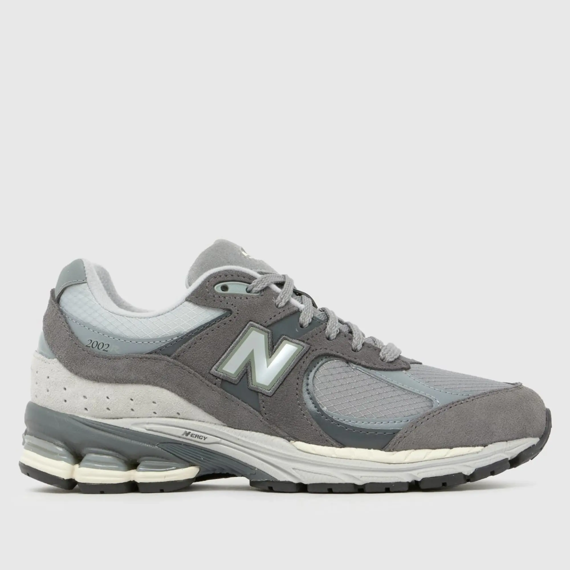 New Balance 2002r trainers in dark grey