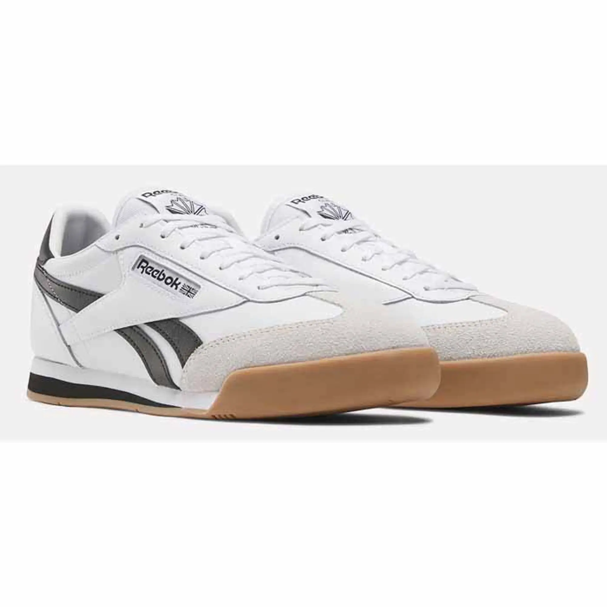 Reebok campio xt trainers in white & black