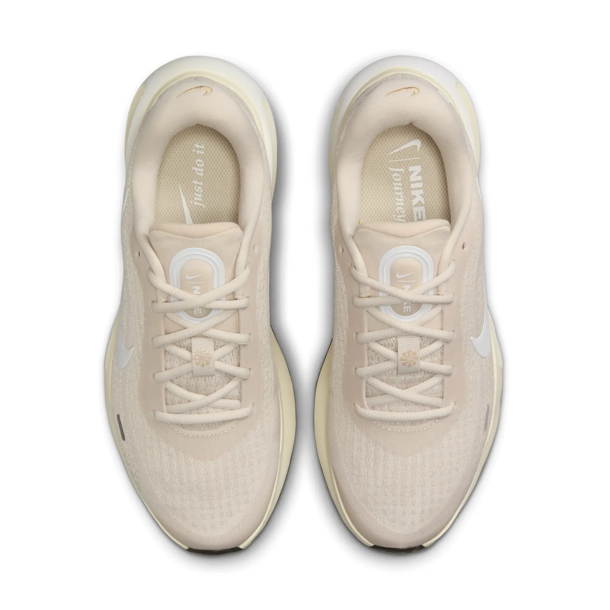 Nike Journey Run Neutral Running Shoe Women - Cream