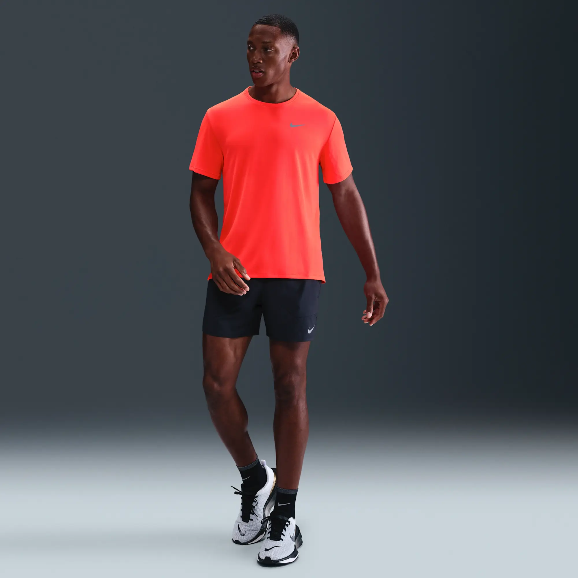 Nike Miler Running Shirt Men - Red