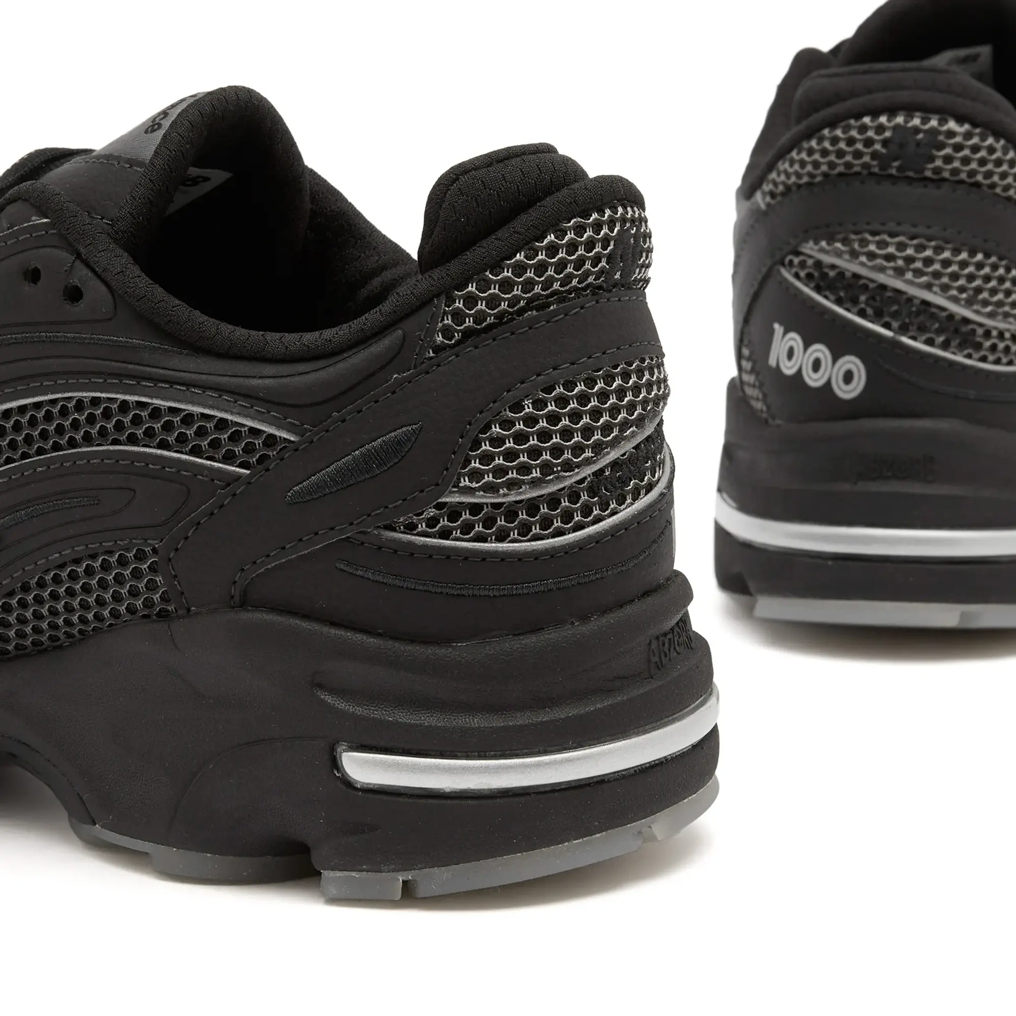 New Balance 1000, Black