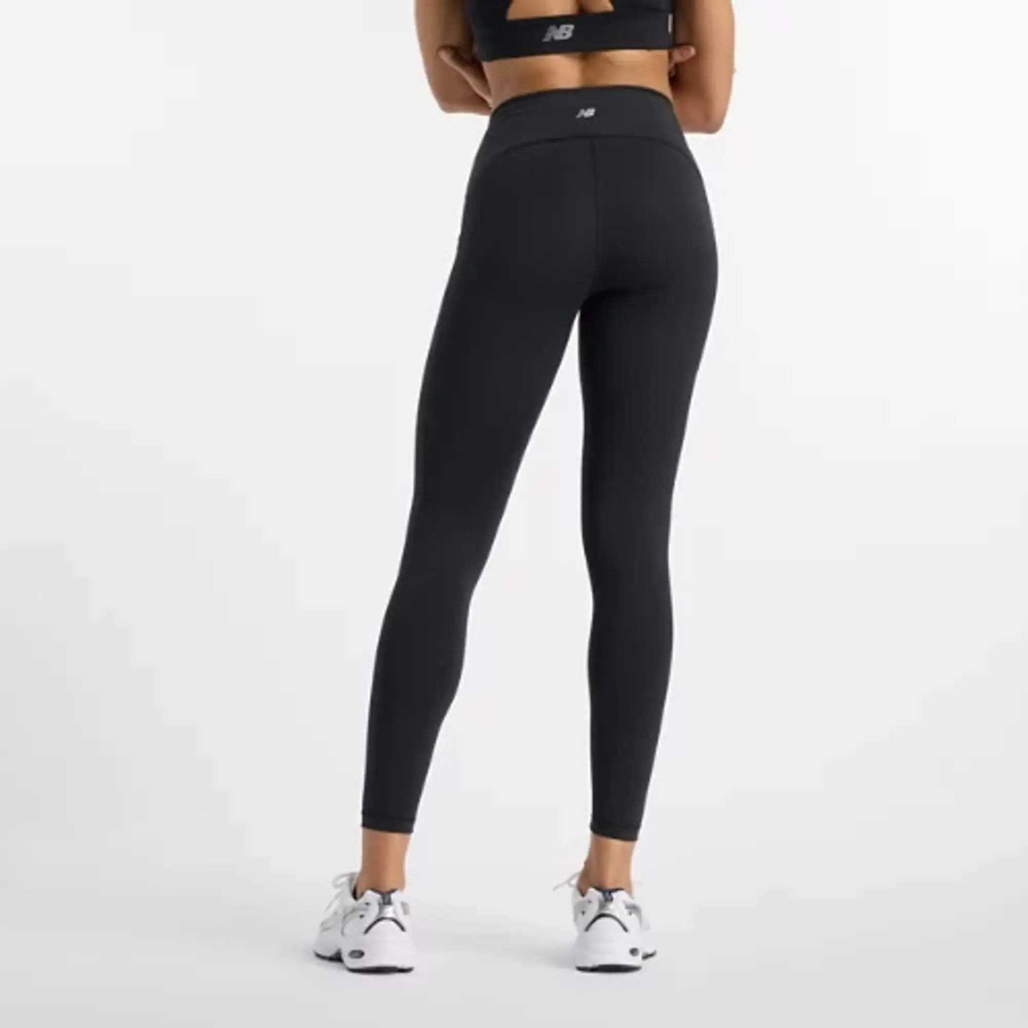 New Balance Women's NB Sleek Pocket High Rise Legging 25 in Black Poly Knit