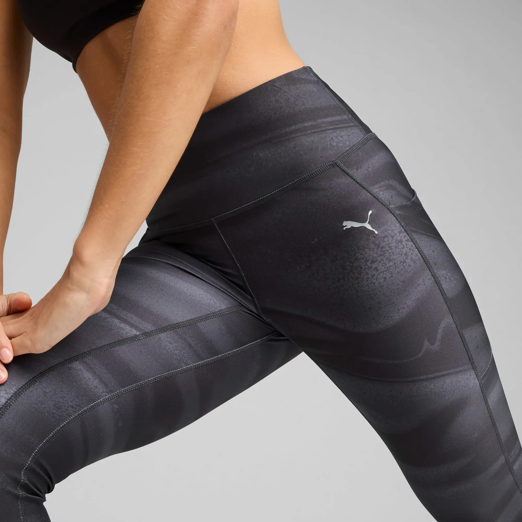 PUMA Velocity All-Over Print Running Tights Women, Black