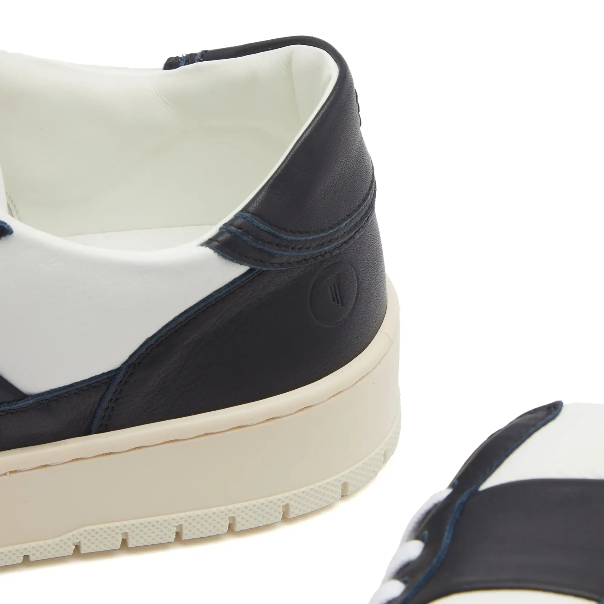 Collegium Men's Pillar Alpha Sneaker White/Navy