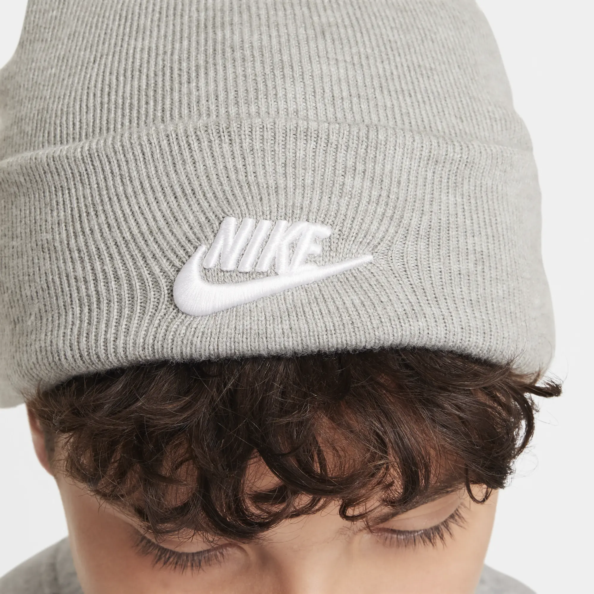 Nike Peak Older Kids' Beanie - Grey - Polyester/Nylon