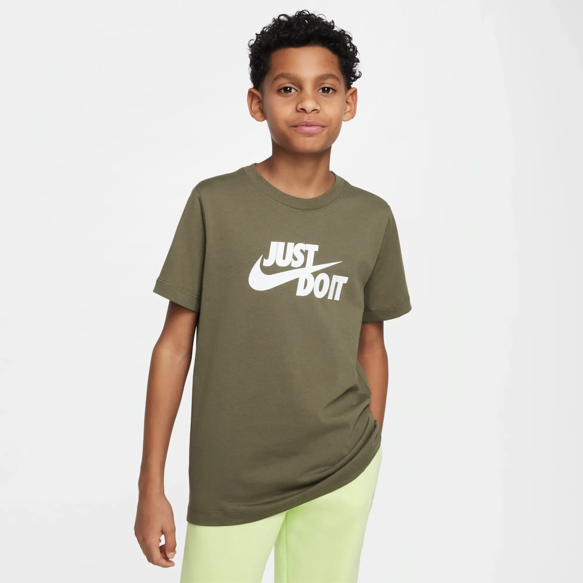 Nike Sportswear Older Kids' T-Shirt - Green - Cotton//–