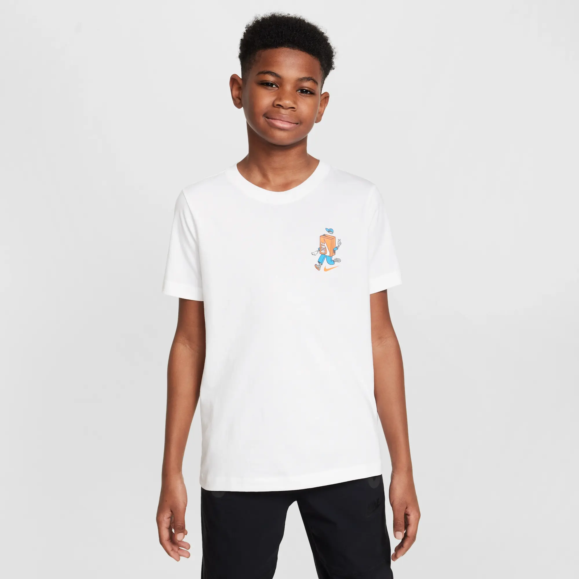 Nike Sportswear Older Kids' T-Shirt - White - Cotton