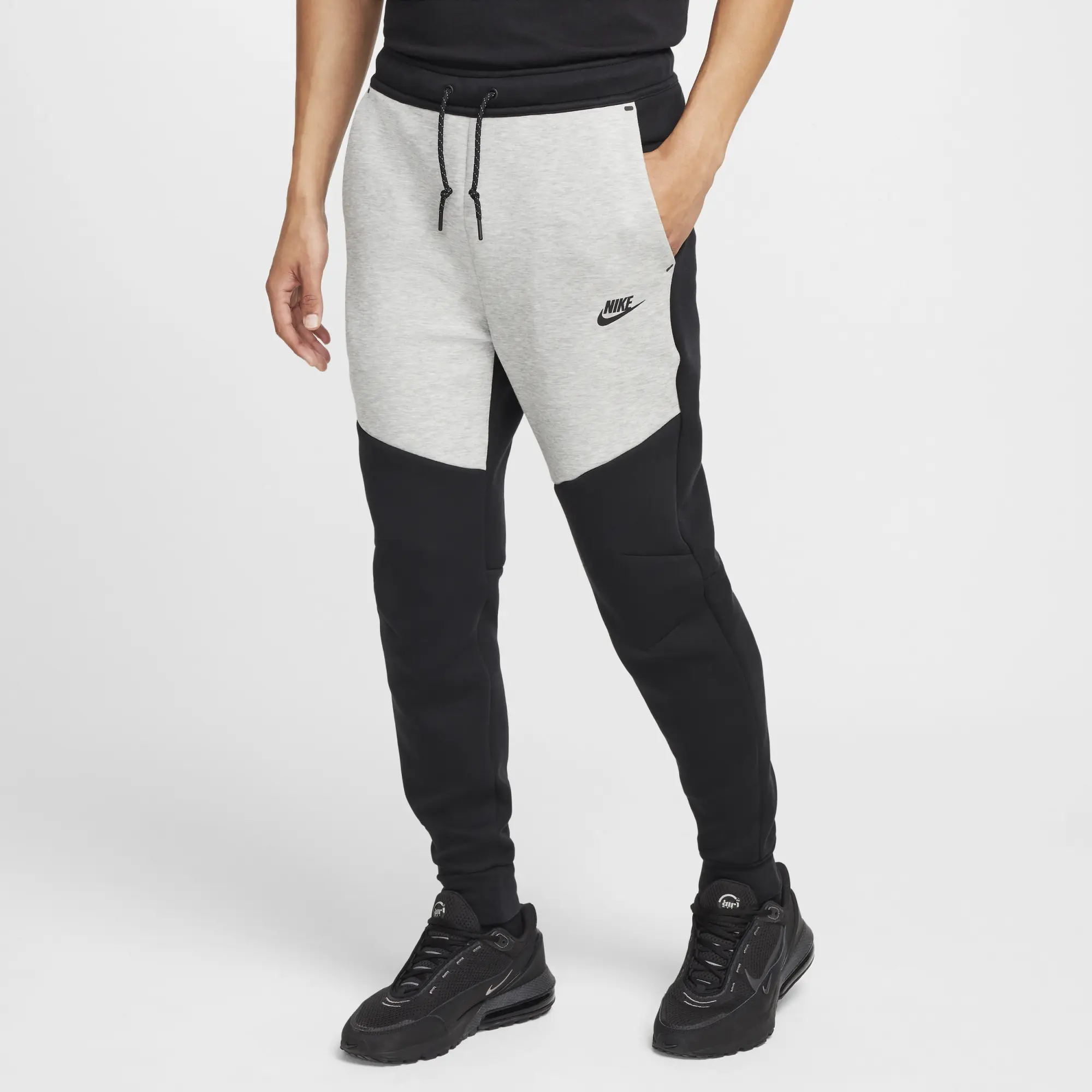 Nike Tech Men's Fleece Joggers - Black - Cotton/Polyester