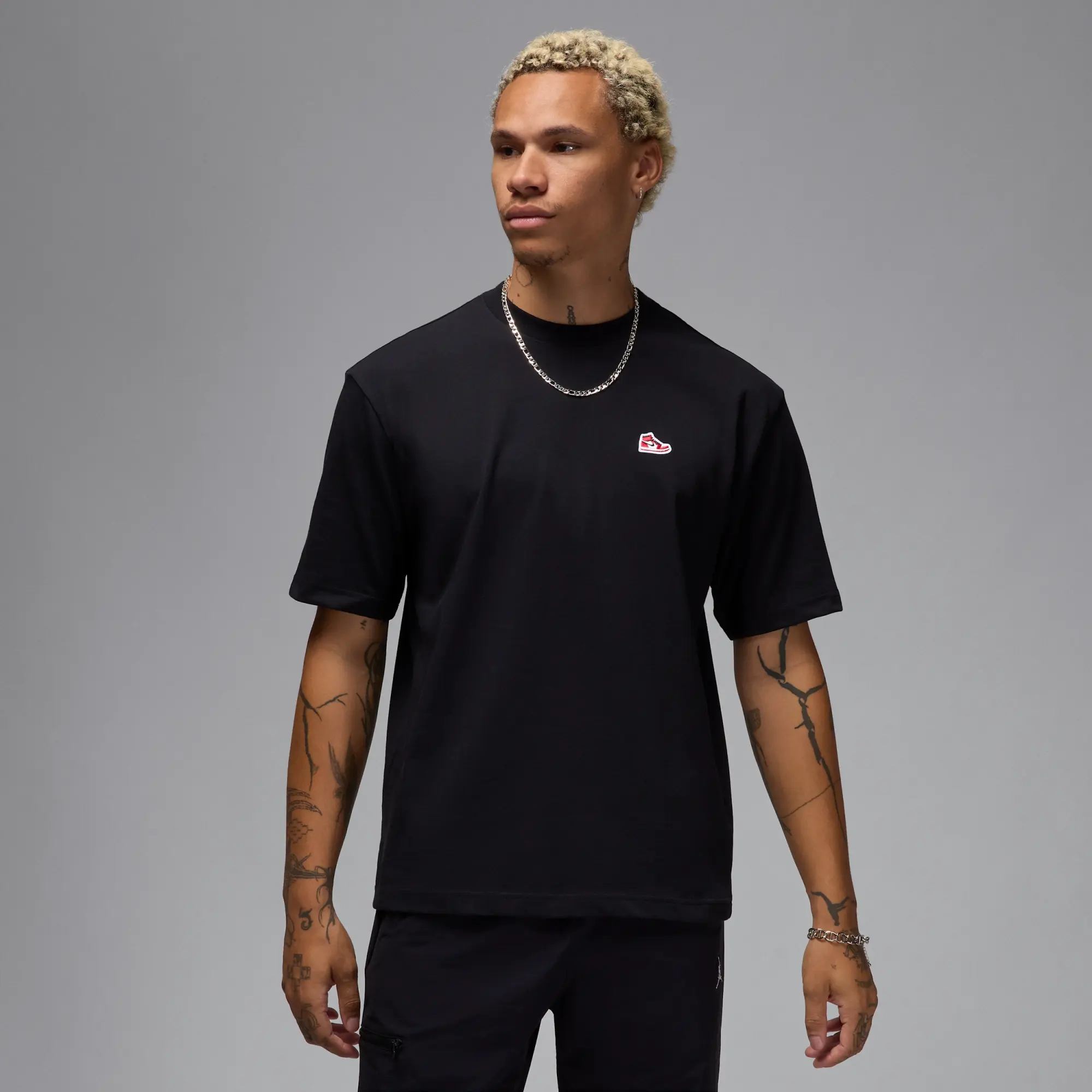 Nike Jordan Brand Men's Sneaker Patch T-Shirt - Black - Cotton