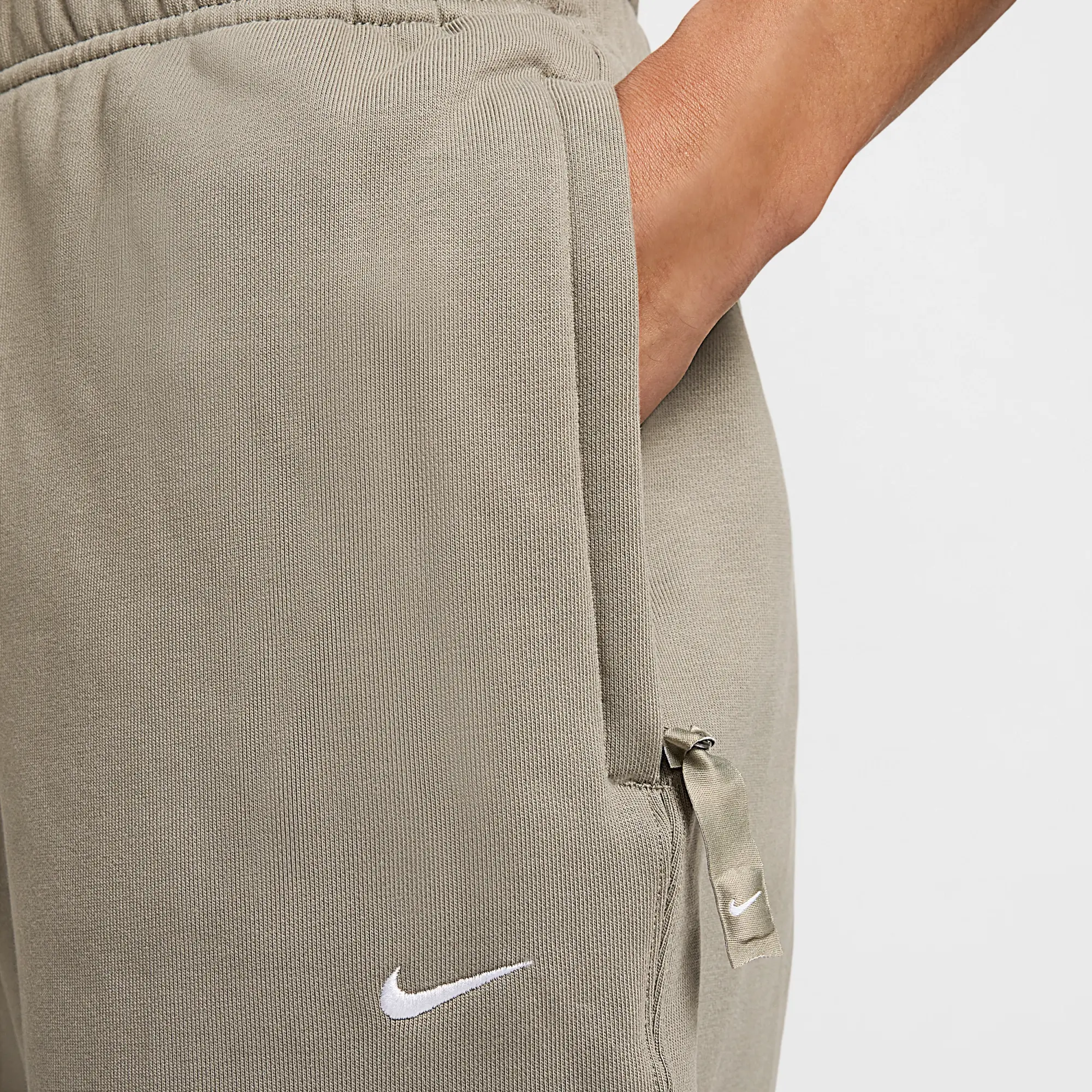 Nike Solo Swoosh Men's Fleece Trousers - Green - Cotton/Polyester