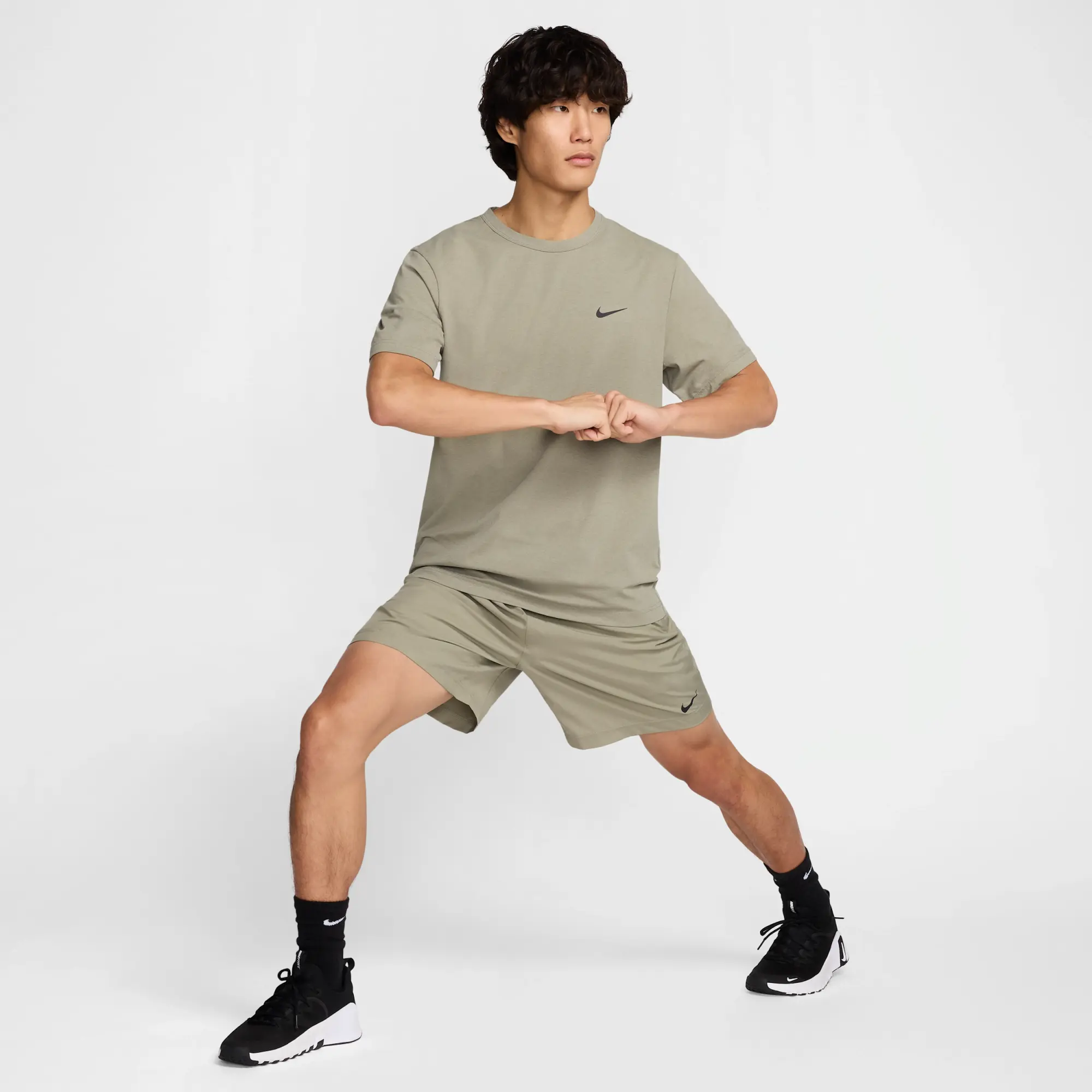 Nike Hyverse Men's Dri-FIT UV Short-sleeve Versatile Top - Green - Polyester