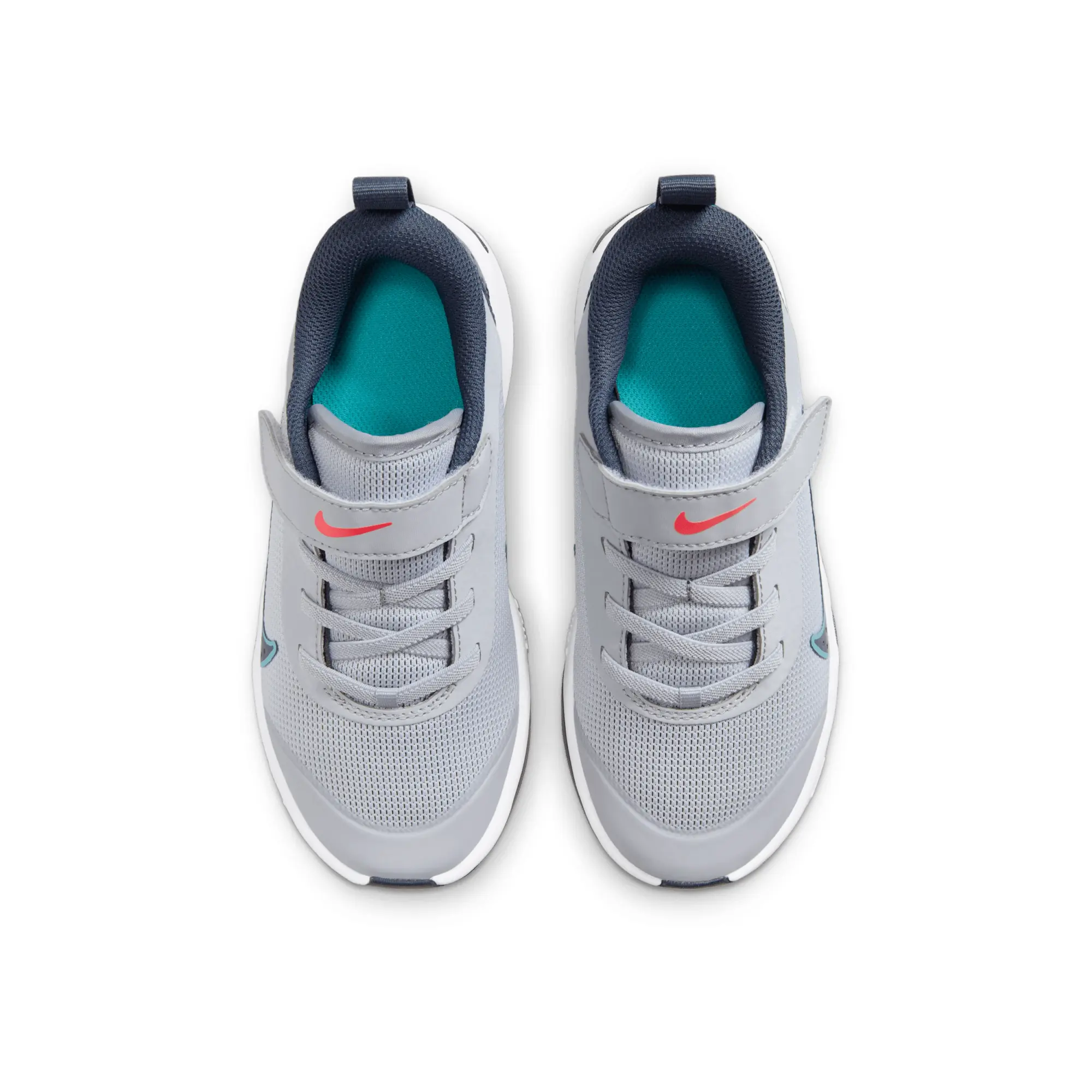 Nike Omni Multi-Court Younger Kids' Shoes - Grey