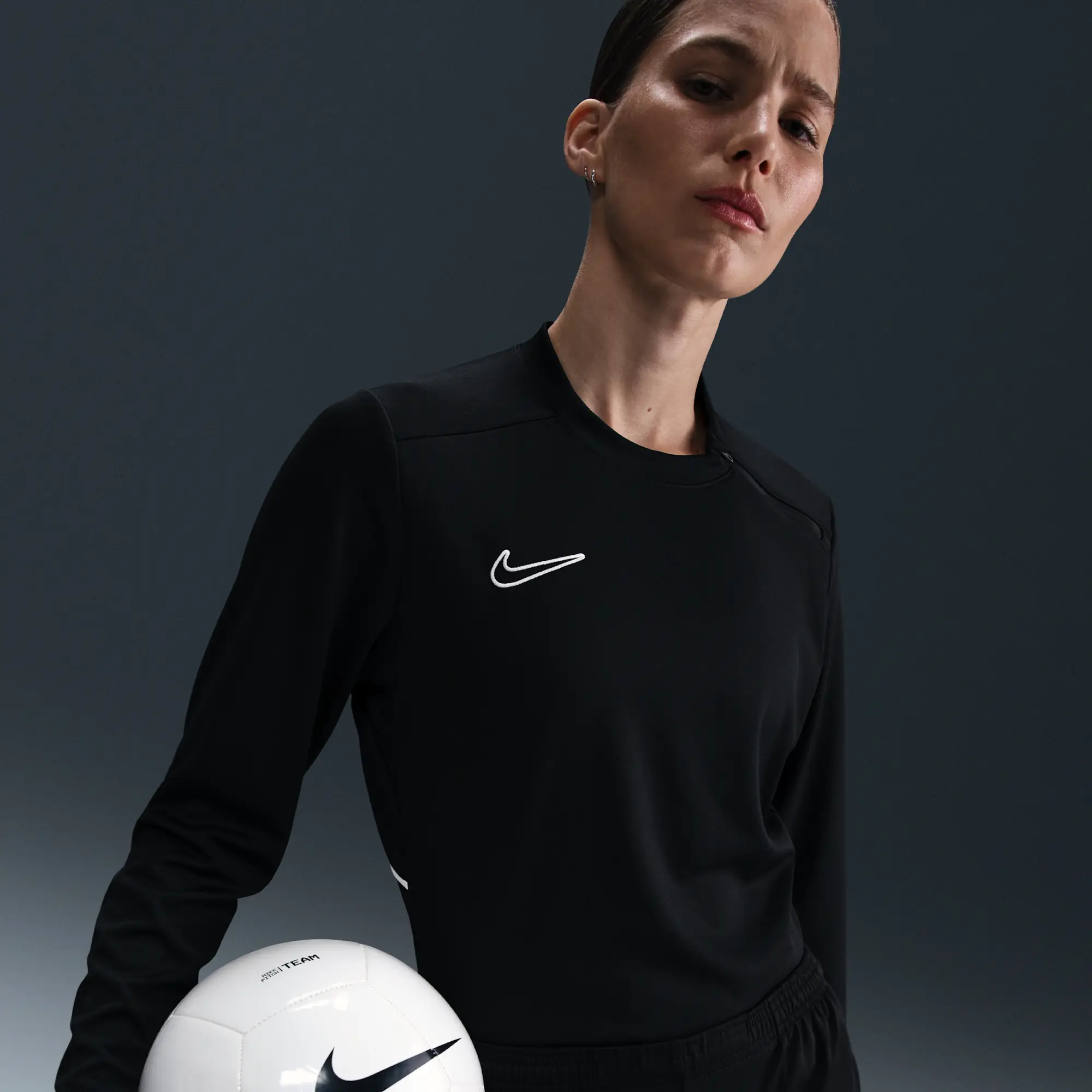 Nike Academy Women's Dri-FIT Crew-Neck Long-Sleeve Football Top - Black - Polyester