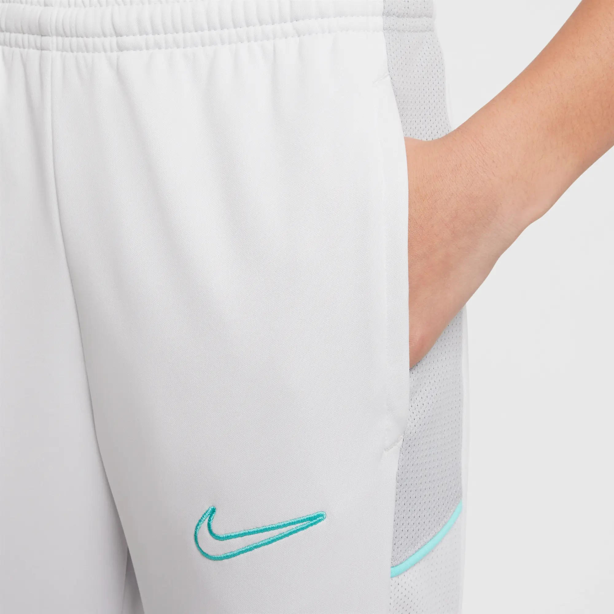 Nike Junior Academy Pant - White - Size XL/B - White
