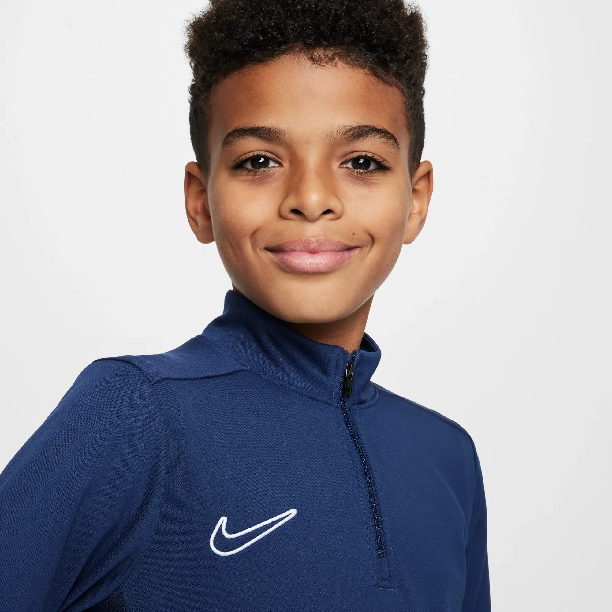 Nike Academy Older Kids' Dri-FIT Long-Sleeve 1/4-Zip Football Drill Top - Blue - Polyester