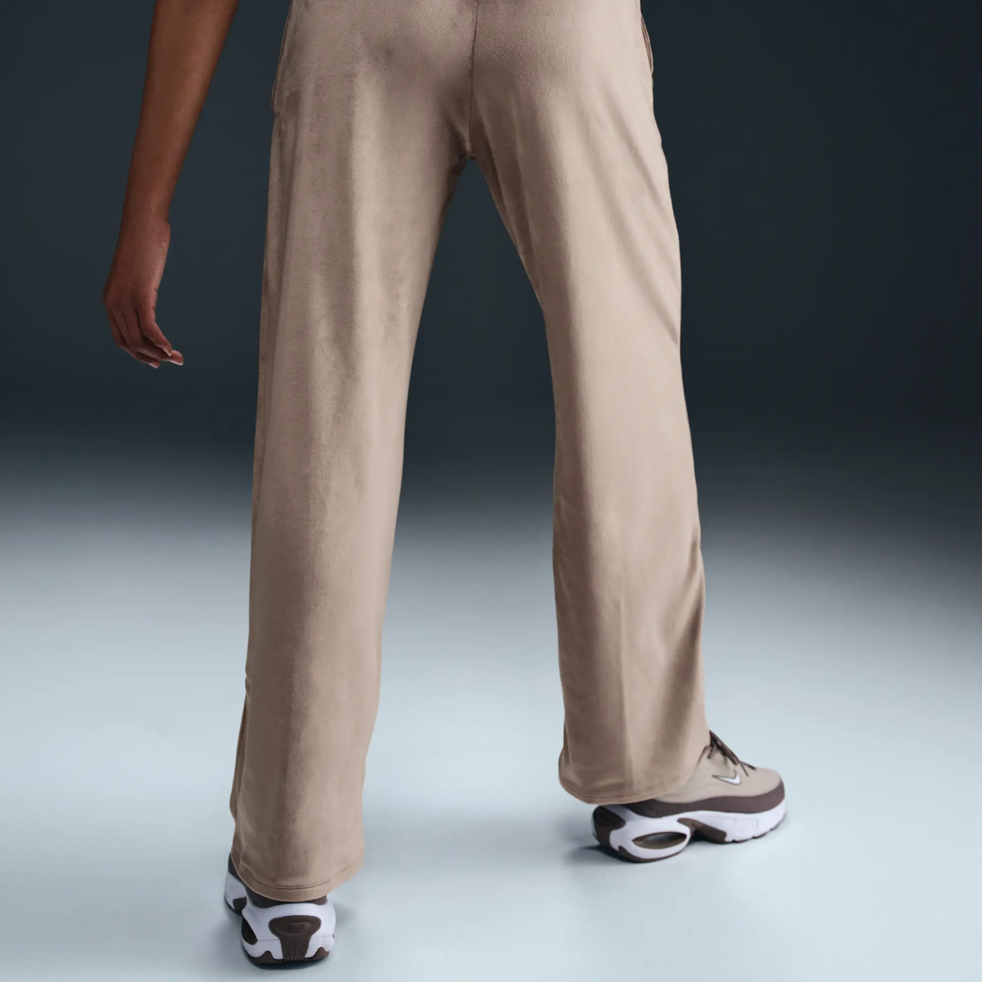 Nike WMNS Sportswear Chill Knit Mid-Rise Velour Pants