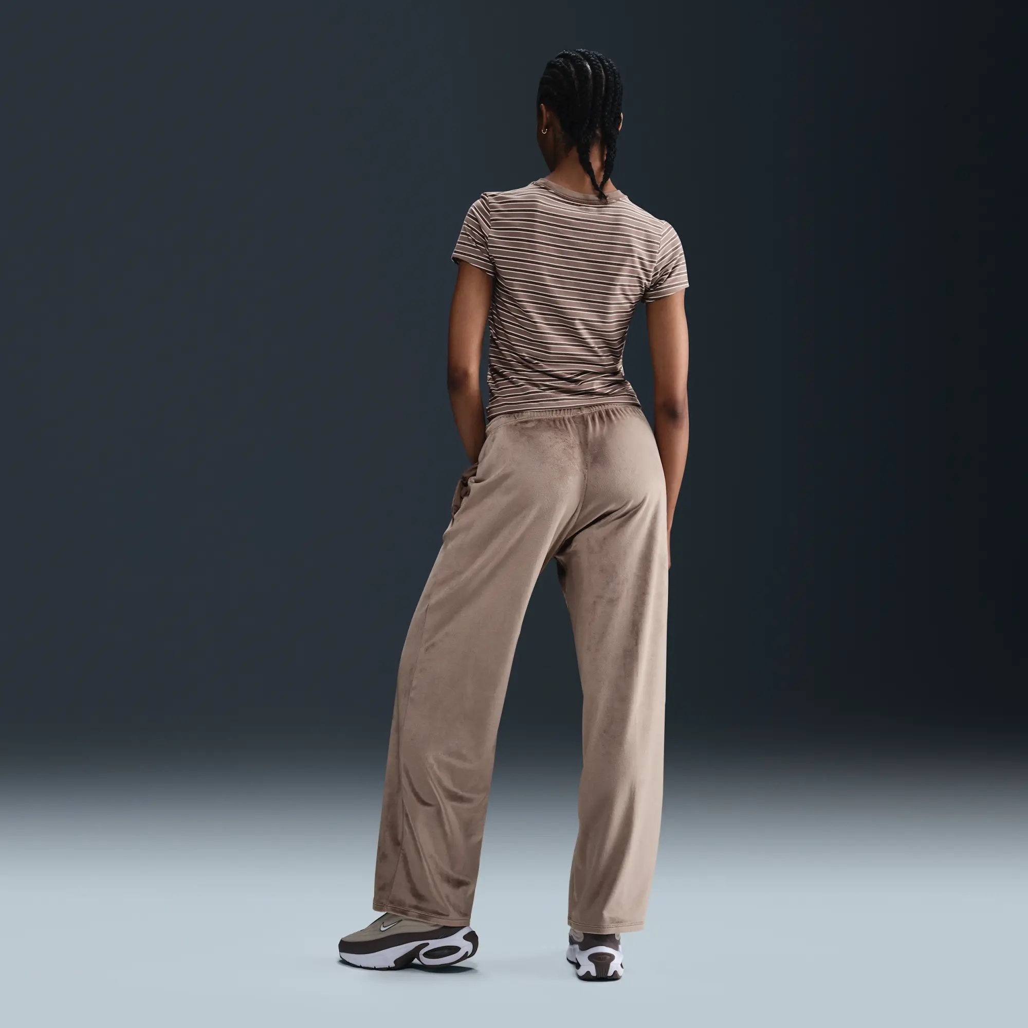 Nike WMNS Sportswear Chill Knit Mid-Rise Velour Pants