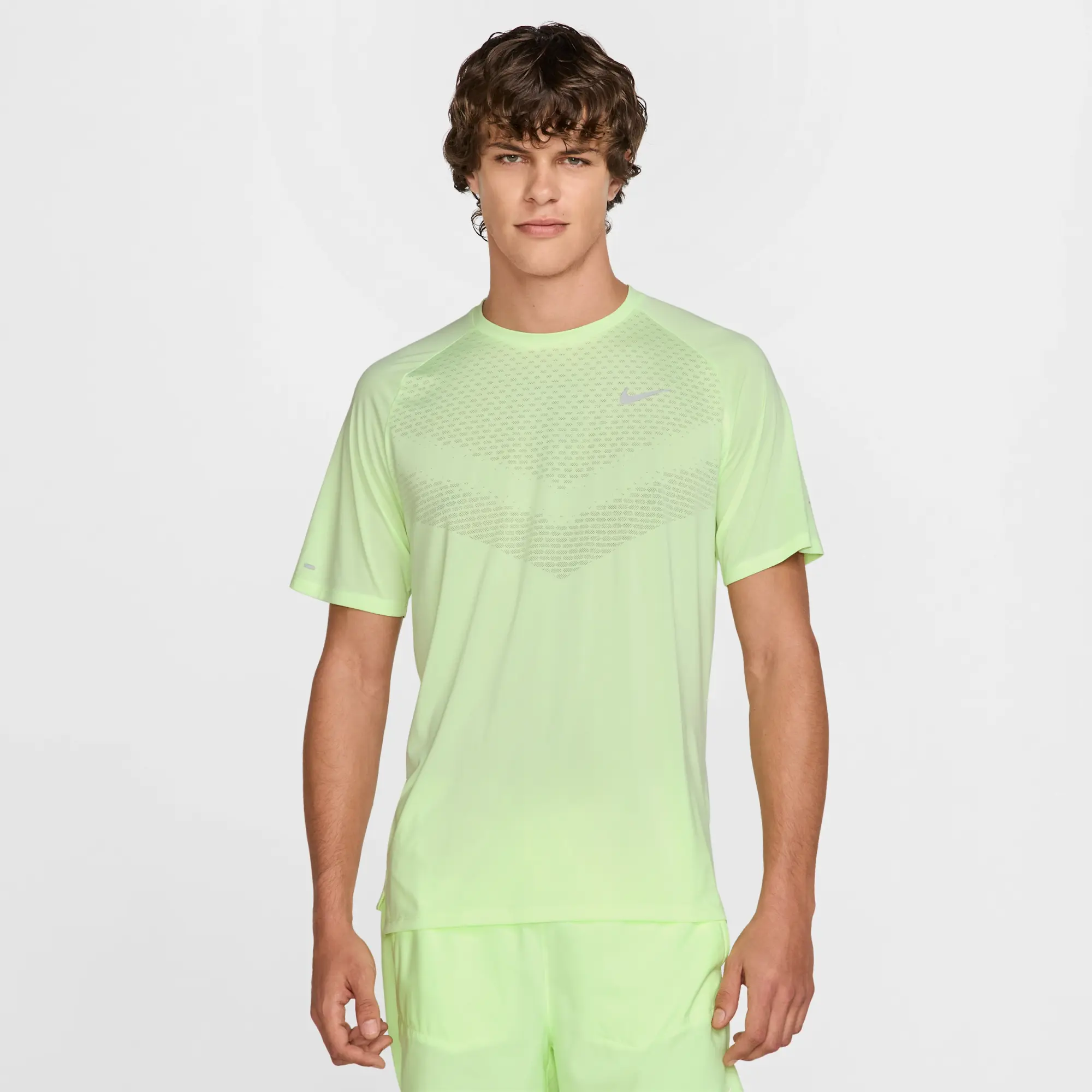 Nike M Nk Dfadv Stride Ss Top Barely Volt/Reflective Silv - ['Yellow']