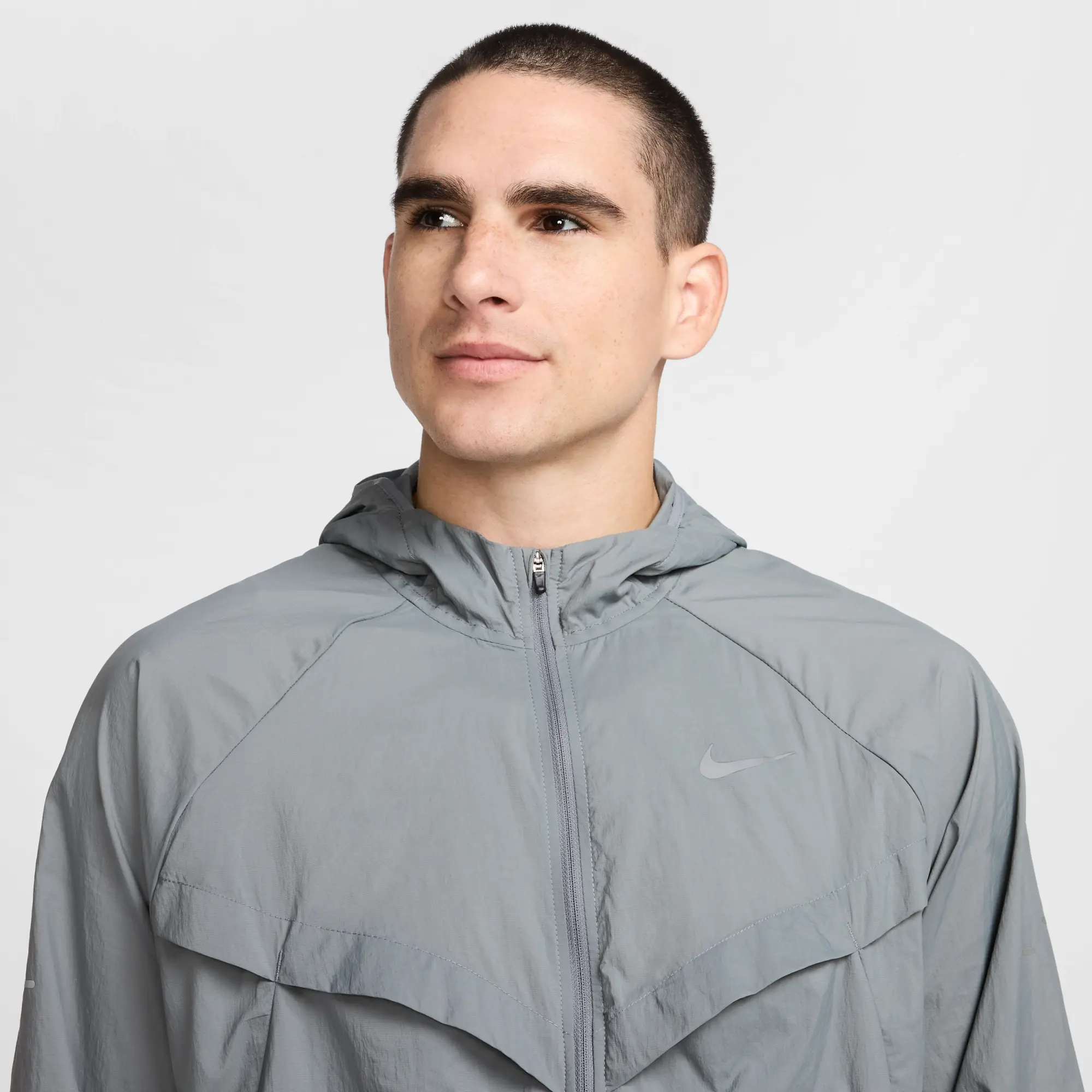 Nike Stride Men's Repel UV Running Jacket - Grey - Nylon