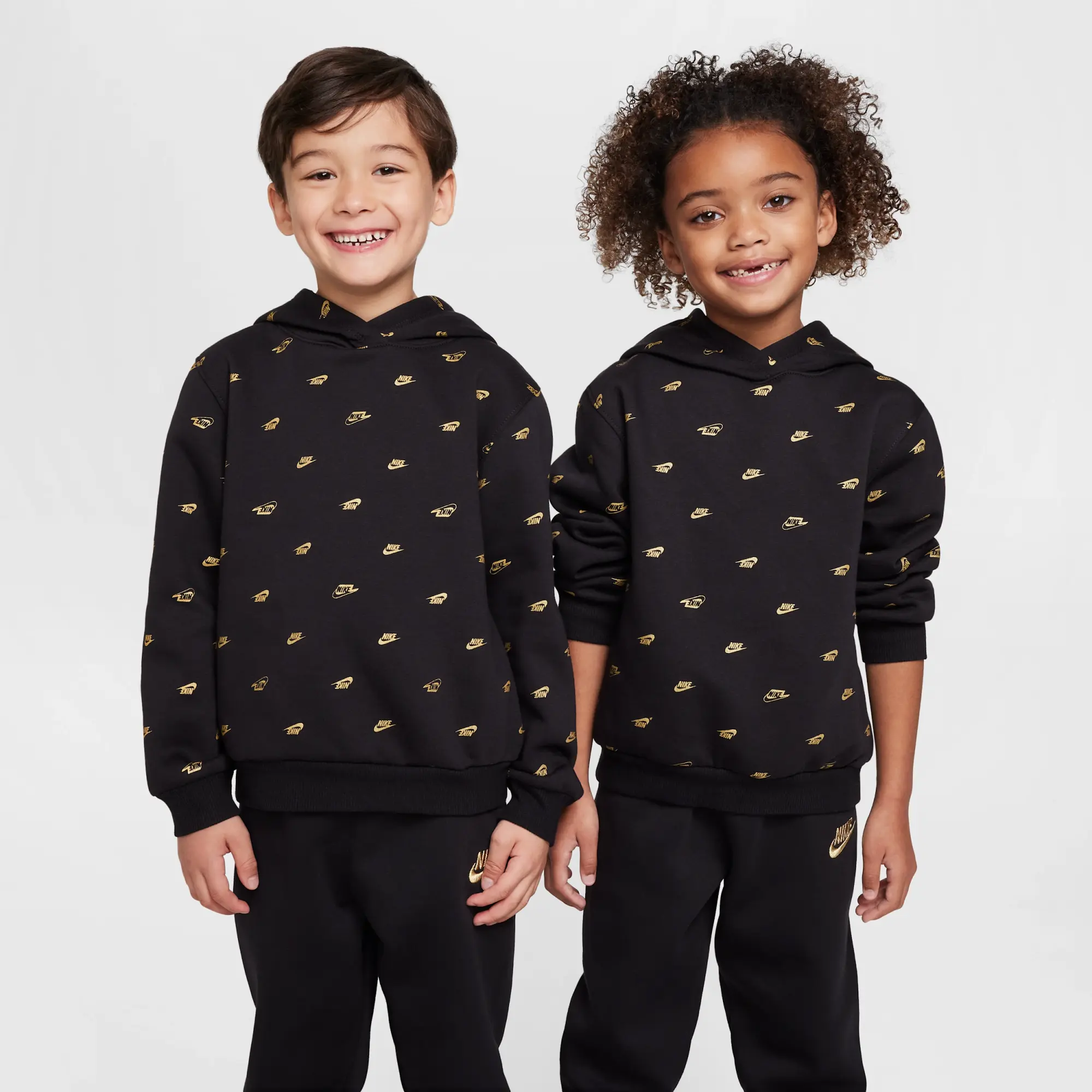 Nike Sportswear Powder Play Younger Kids' Fleece Pullover Hoodie and Trousers Set - Black - Cotton