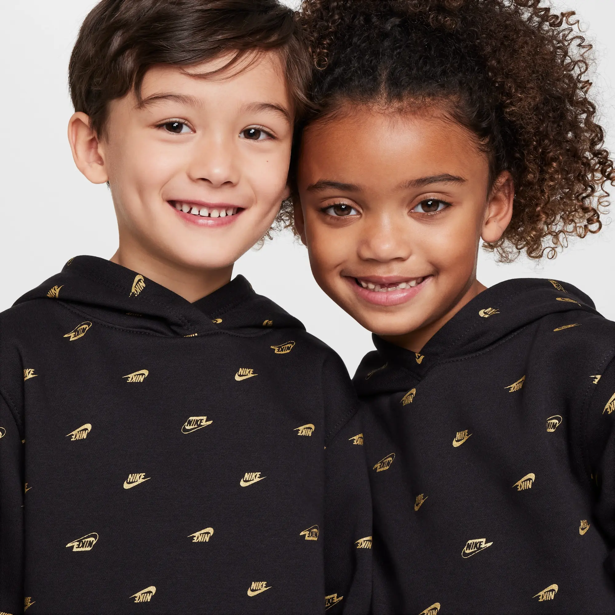 Nike Sportswear Powder Play Younger Kids' Fleece Pullover Hoodie and Trousers Set - Black - Cotton