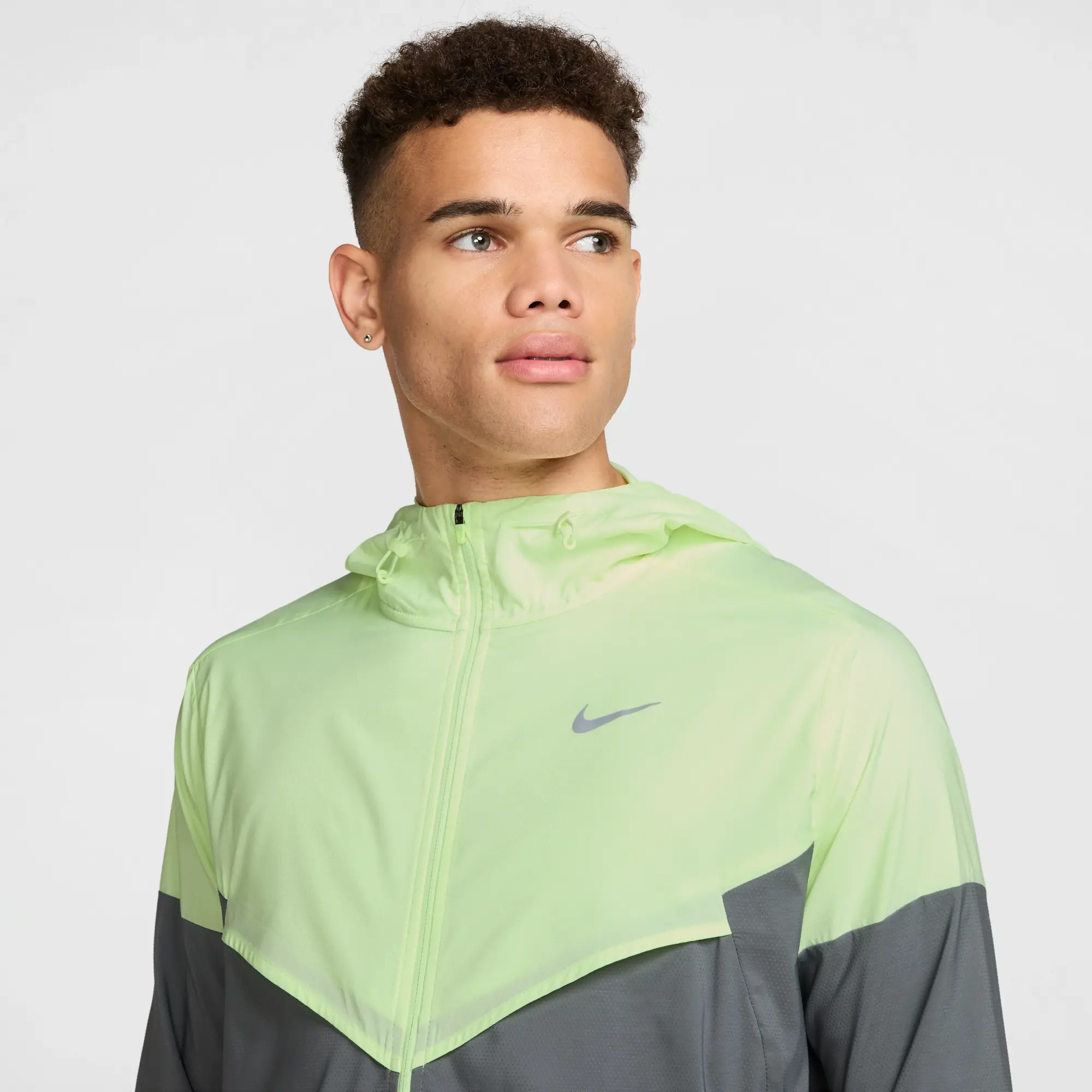 Men's Nike Woven Windrunner Jacket in Yellow/Grey