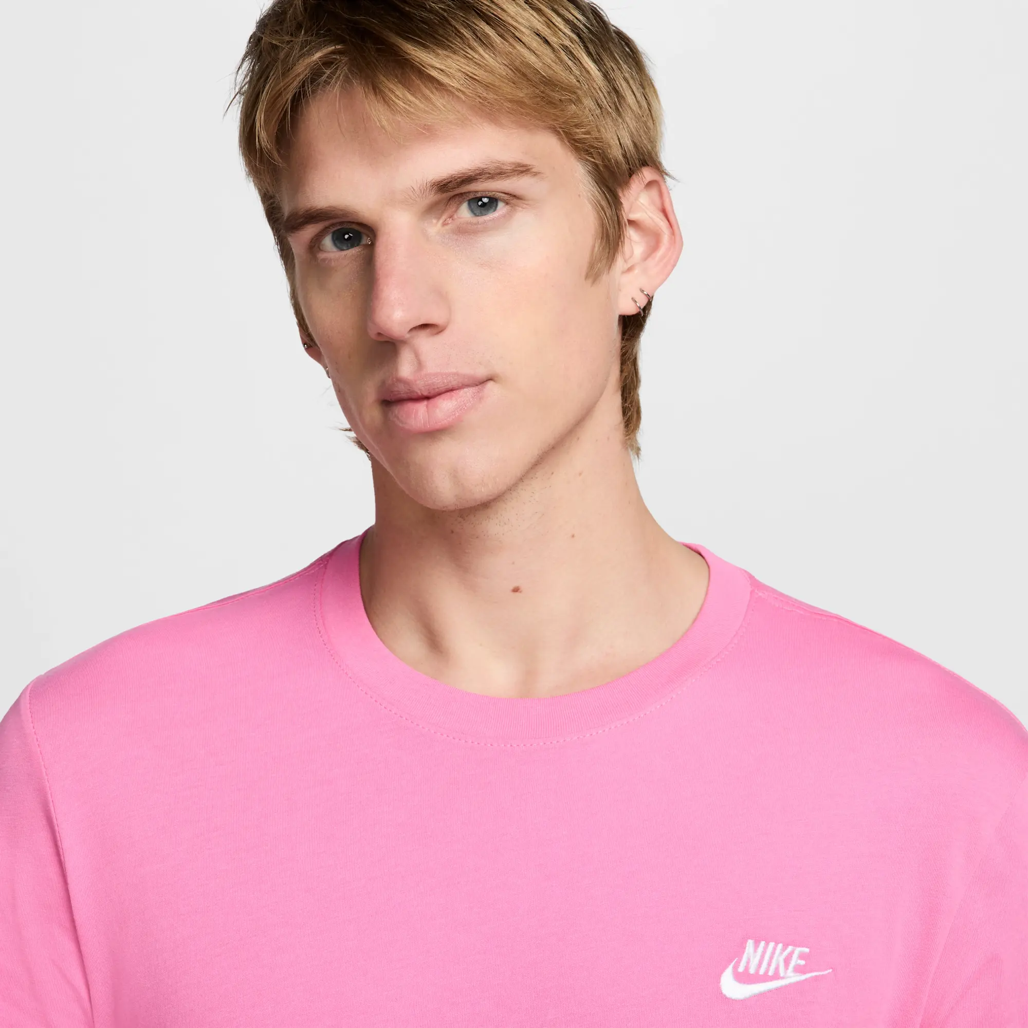 Nike Club Men T-Shirts - Pink