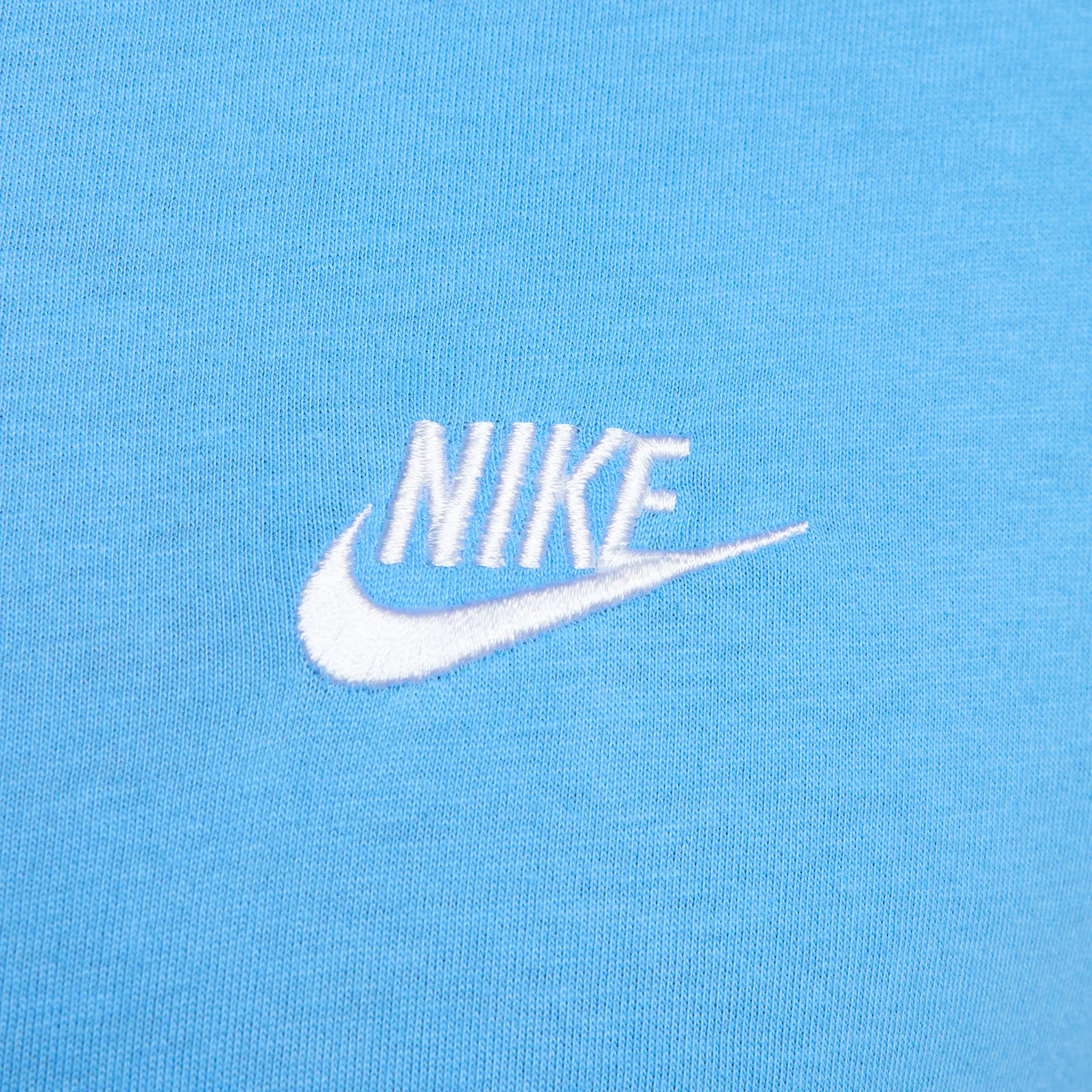 Nike Club Men T-Shirts - Blue