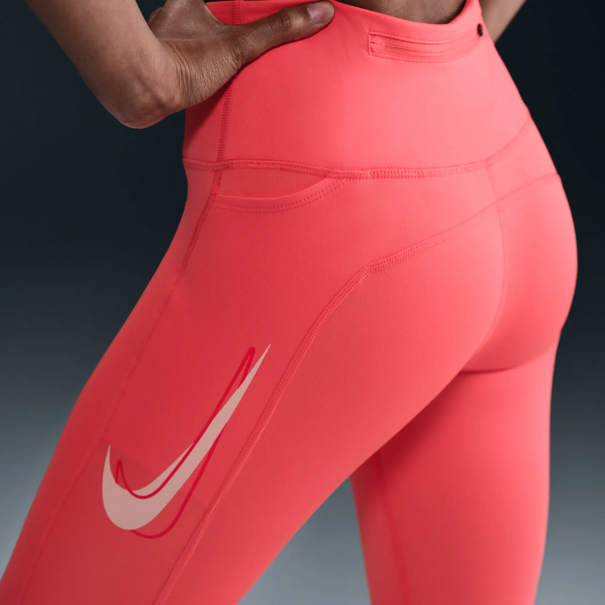 Nike Fast Women's Mid-Rise 7/8 Leggings - Orange - Polyester/Elastane