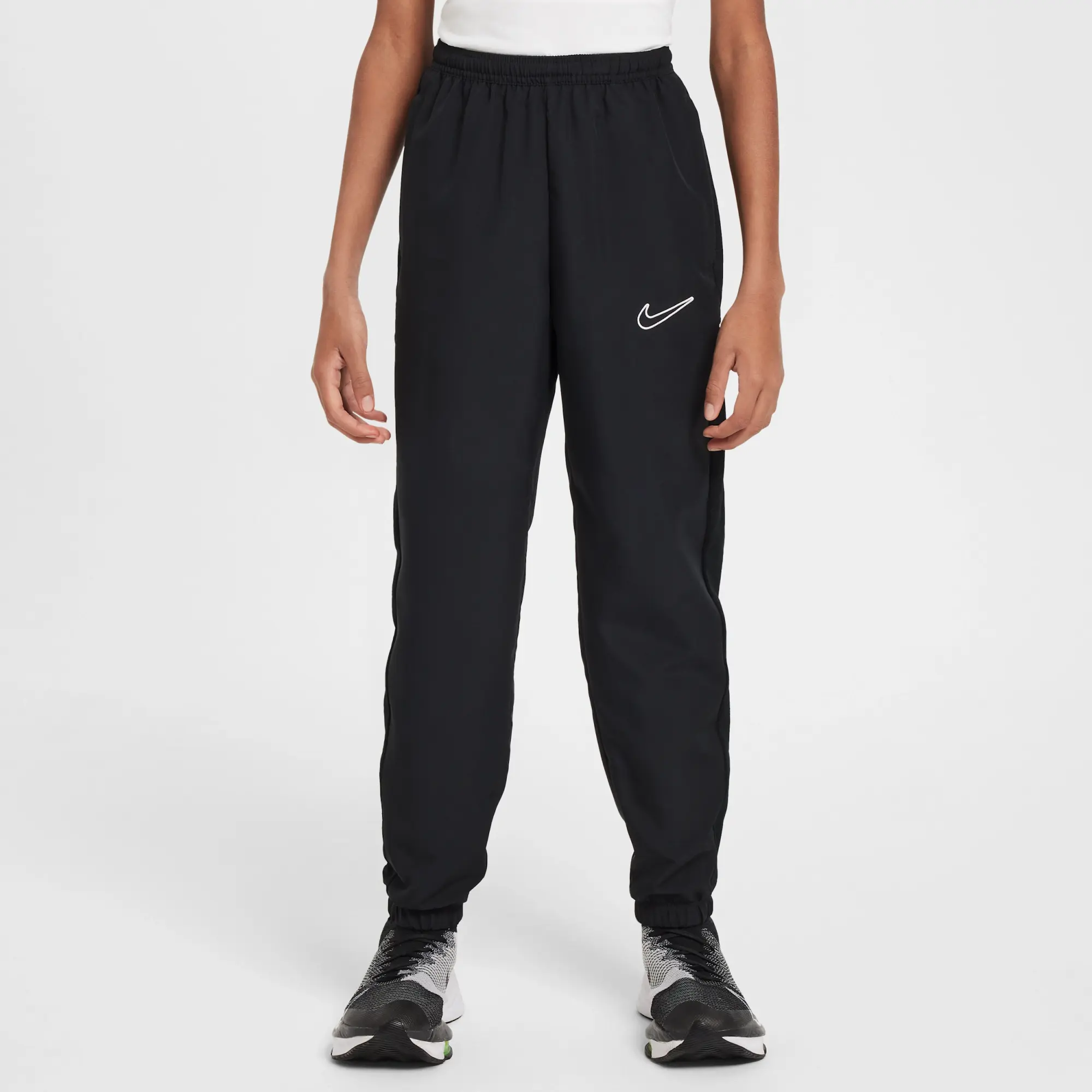 Nike Academy Older Kids' Dri-FIT Football Tracksuit Bottoms - Black - Polyester