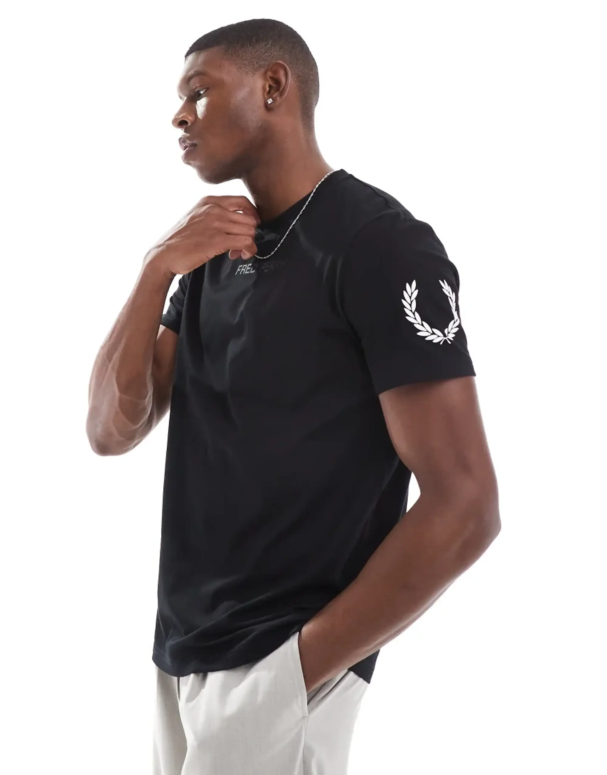 Fred Perry T-Shirt In Black With Double Logo Print