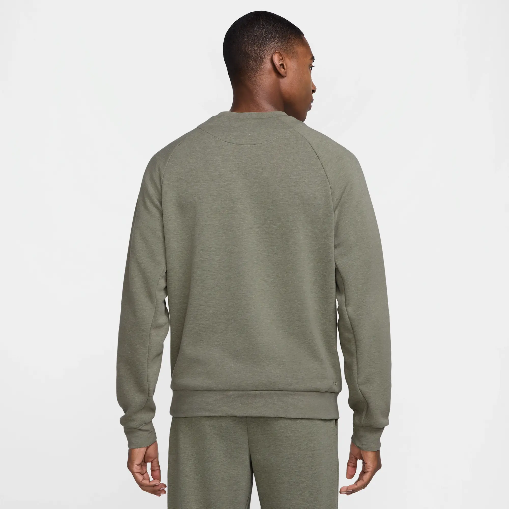Nike Primary Fleece Men's Dri-FIT UV Performance Crew - Green - Recycled Polyester Minimum