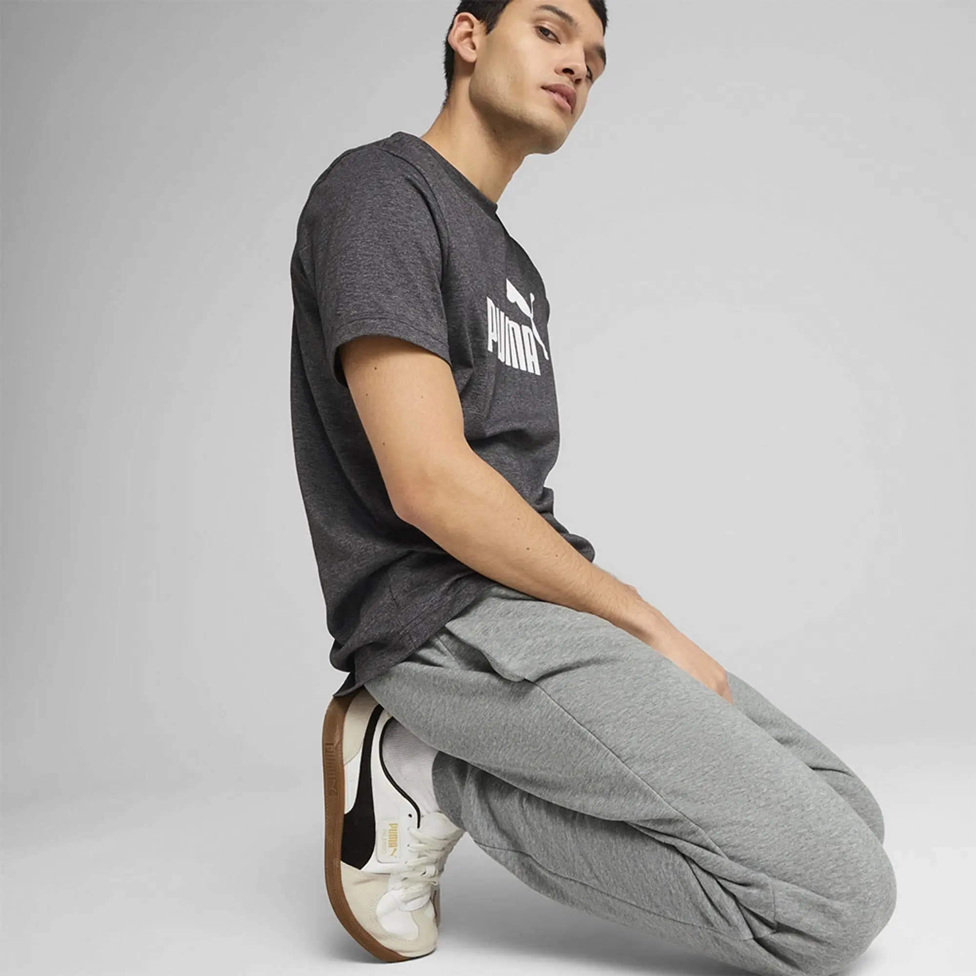 Puma Select Ess No. 1 Logo I Regular Fit Sweat Pants