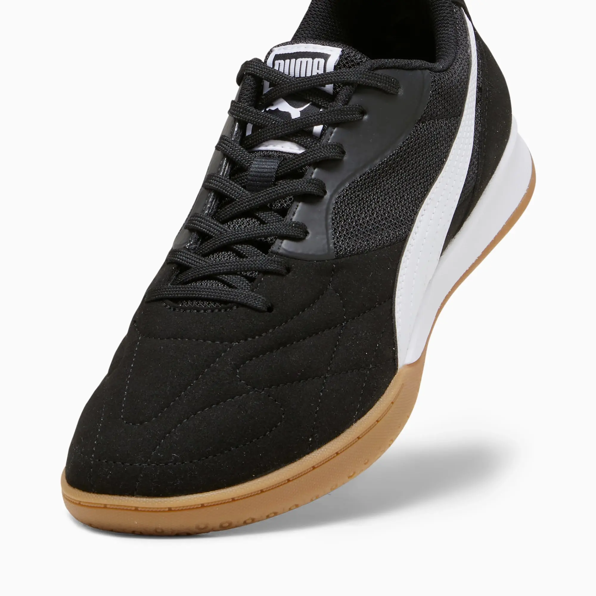 PUMA King Top IT Football Boots, Black/White/Gold