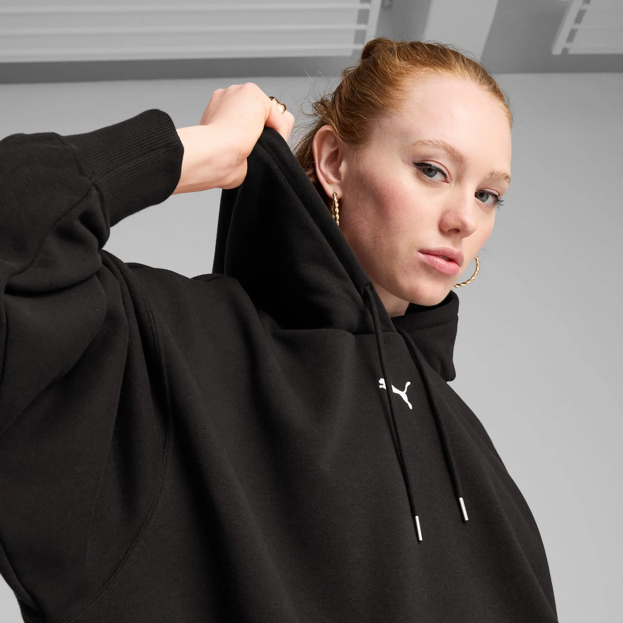 PUMA Wardrobe Ess Oversized Hoodie Women, Black