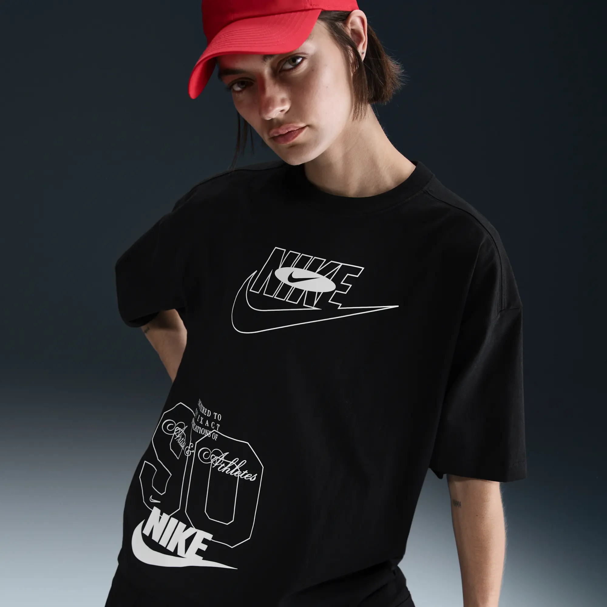 Nike Sportswear Women's Oversized T-Shirt - Black - Cotton