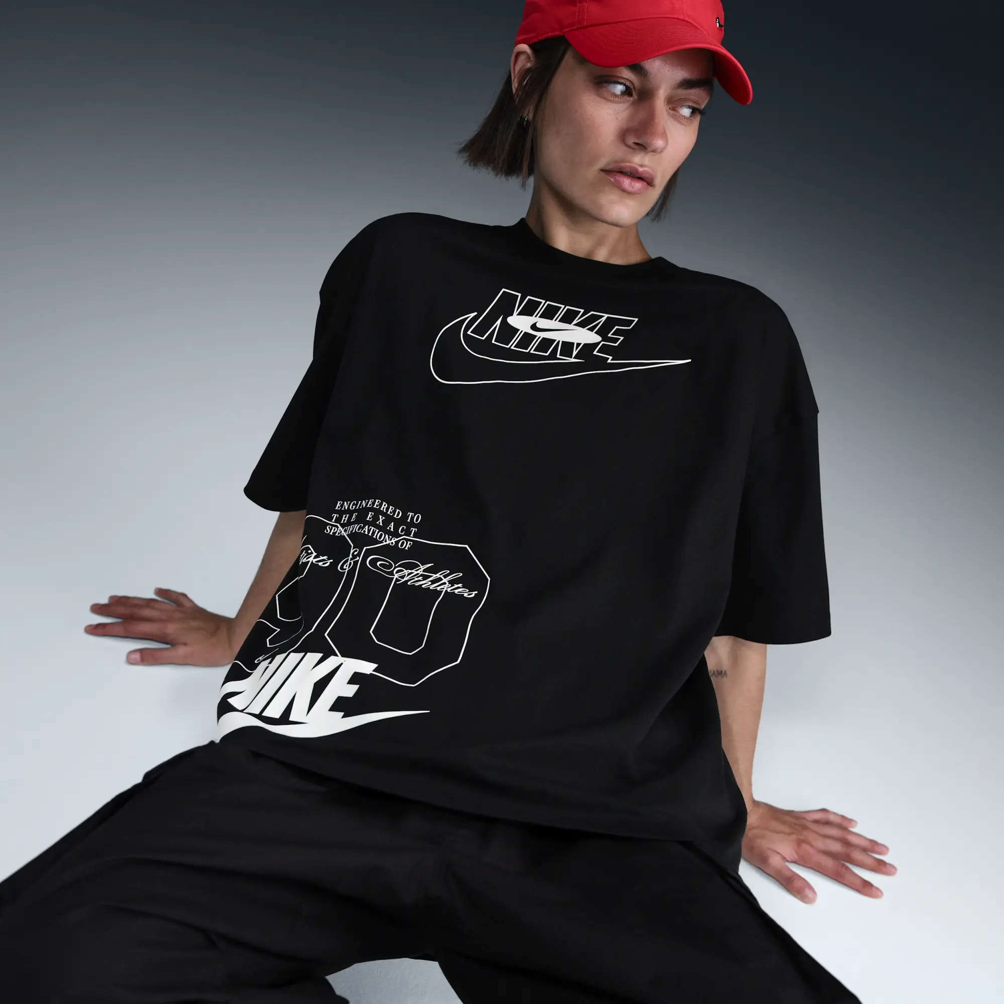 Nike Sportswear Women's Oversized T-Shirt - Black - Cotton