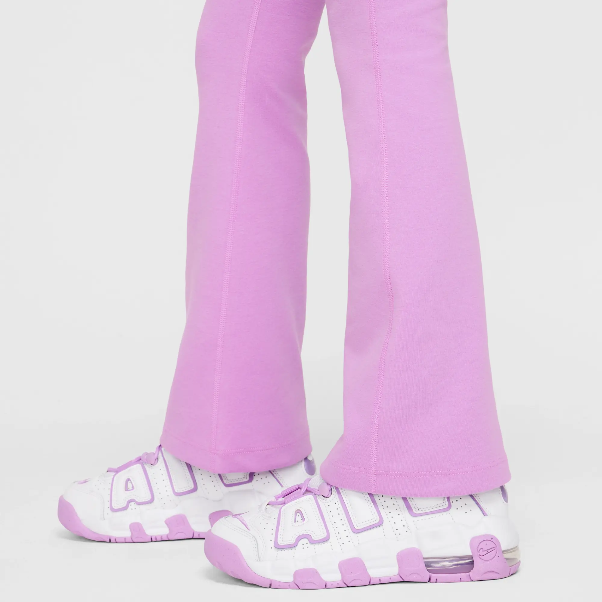 Nike Sportswear Classic Girls' High-Waisted Flared Leggings - Purple - Cotton/Polyester/Elastane