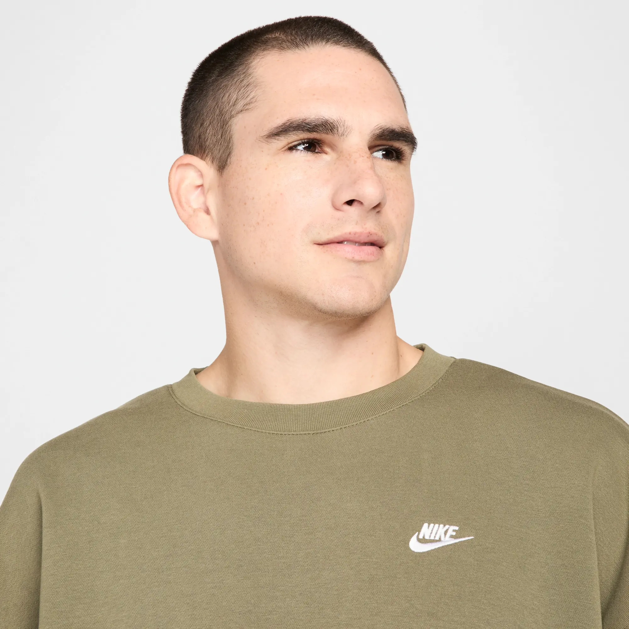 Nike Sportswear Club Men's Oversized Fleece Crew-Neck Sweatshirt - Green - Cotton/Polyester