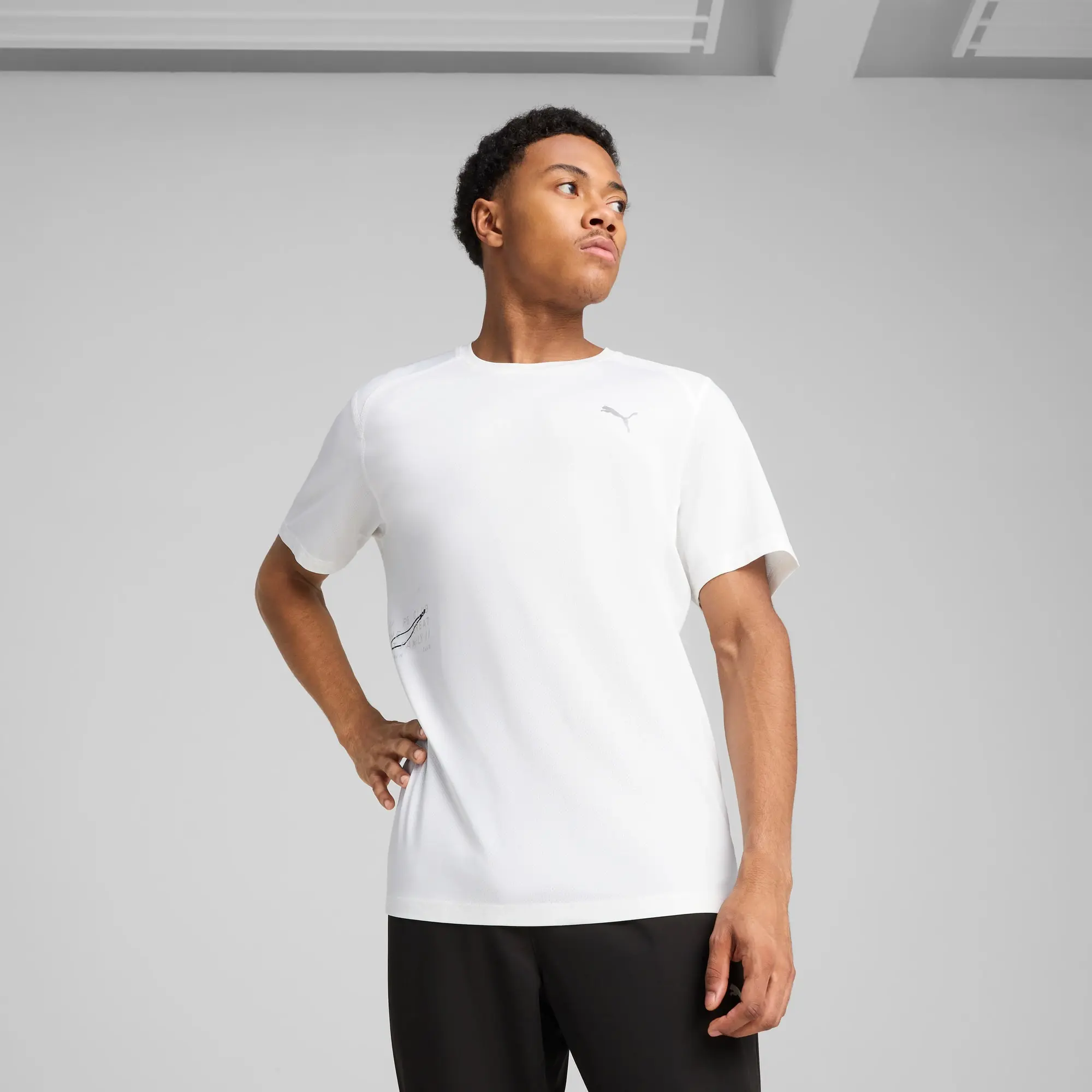 PUMA Mesh Running Graphic T-Shirt Men, White