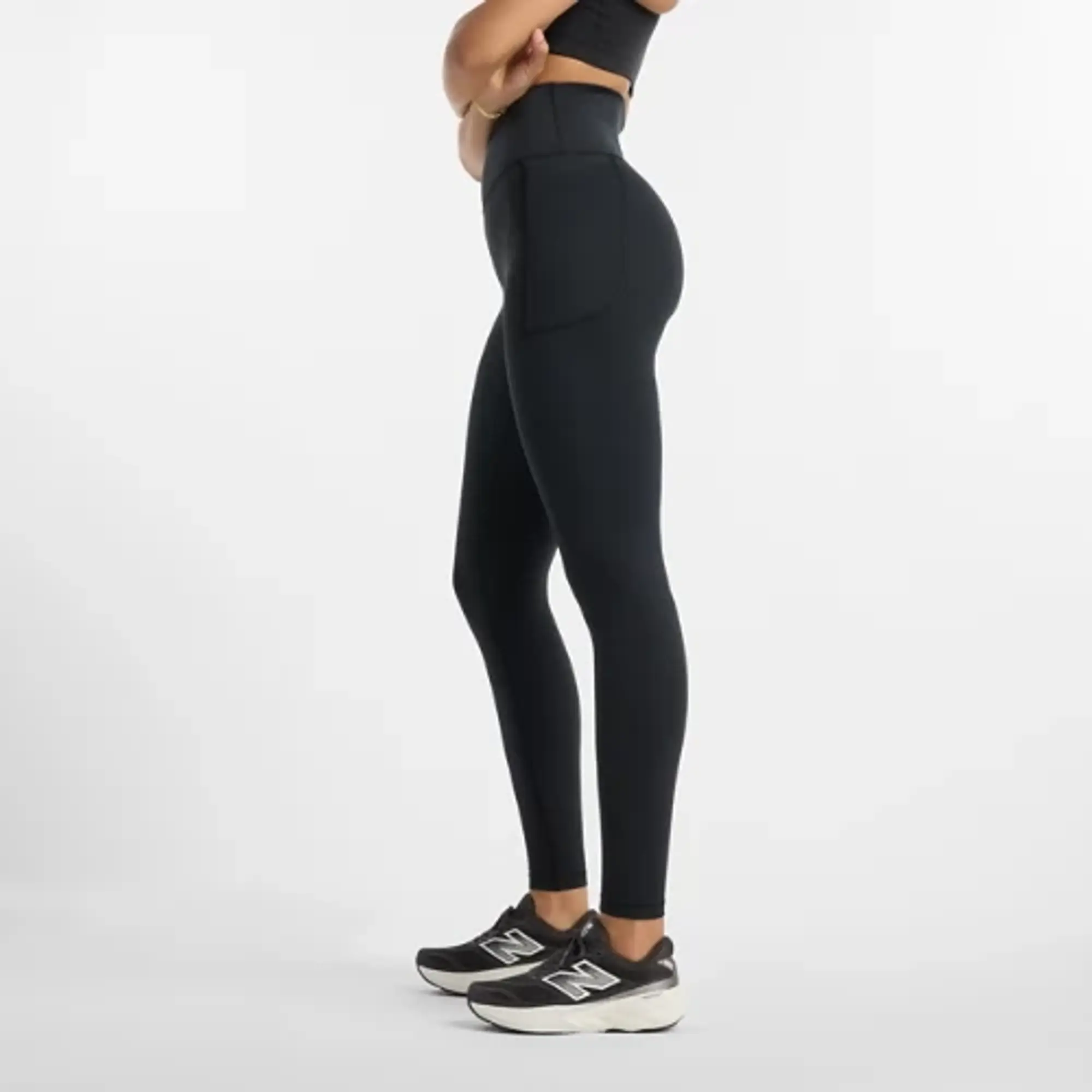 New Balance Women's NB Harmony Pocket High Rise Legging 27 in Black Poly Knit